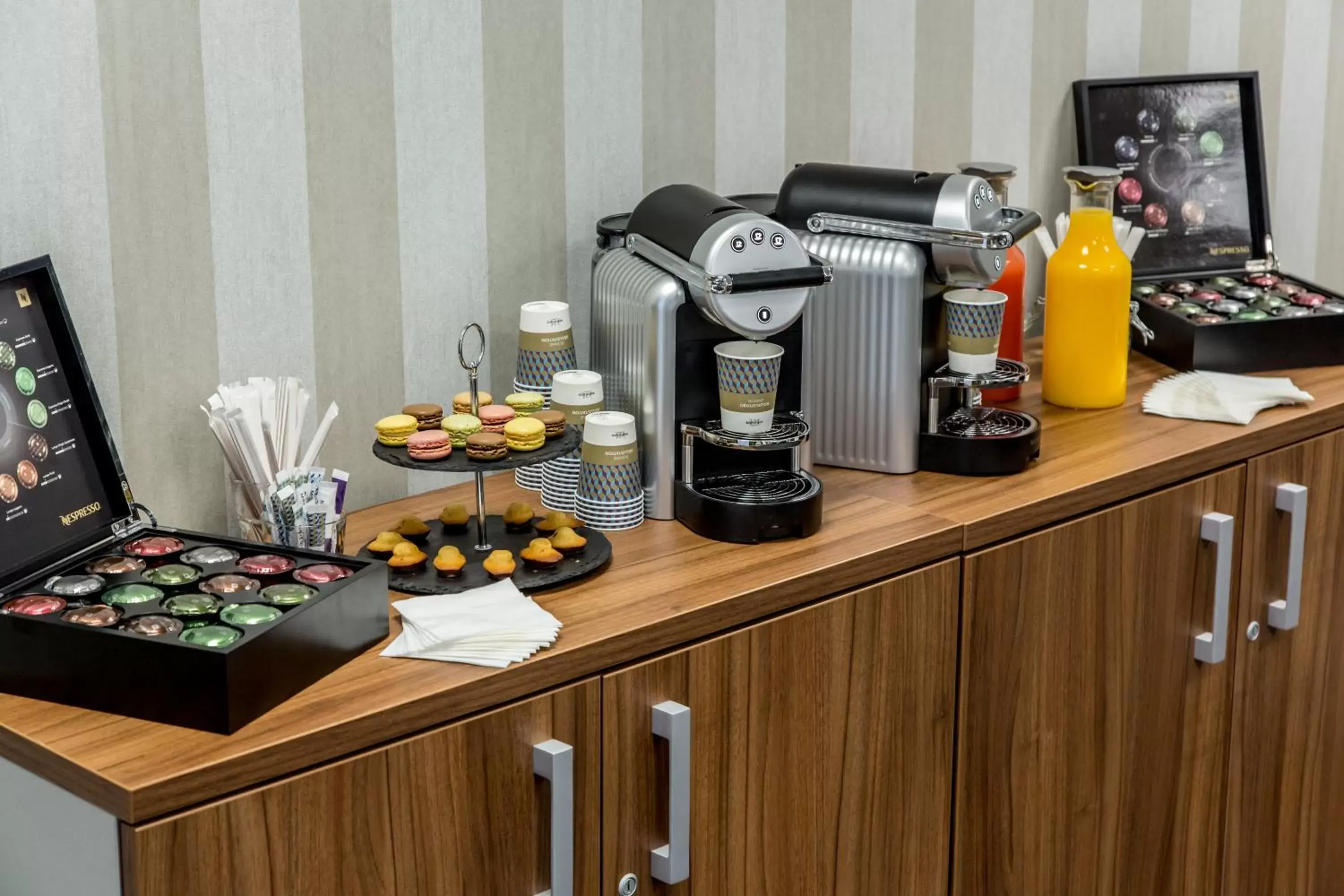 Business facilities in Hotel De Bourbon Grand Hotel Mercure Bourges