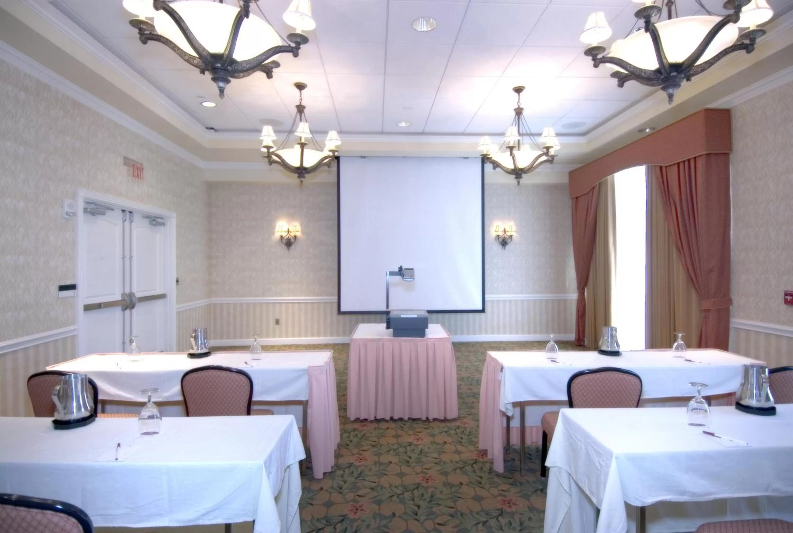 Banquet/Function facilities in Monumental Hotel Orlando