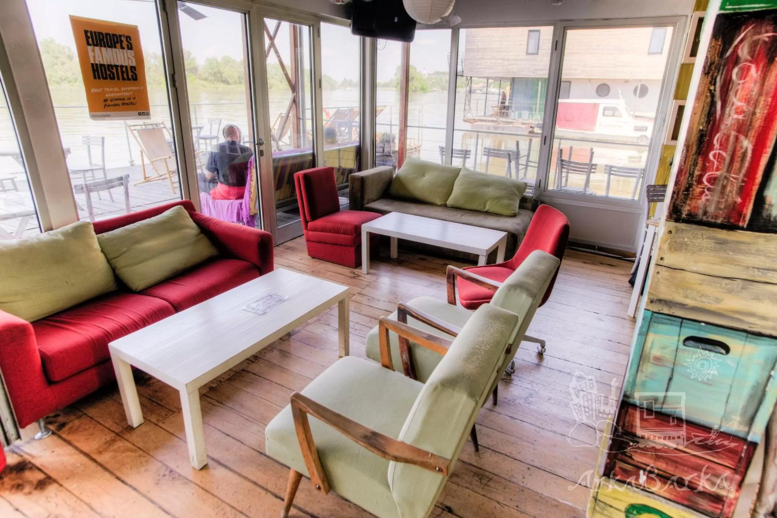 Spring in ArkaBarka 2- Floating Dream Rooms and Apartments