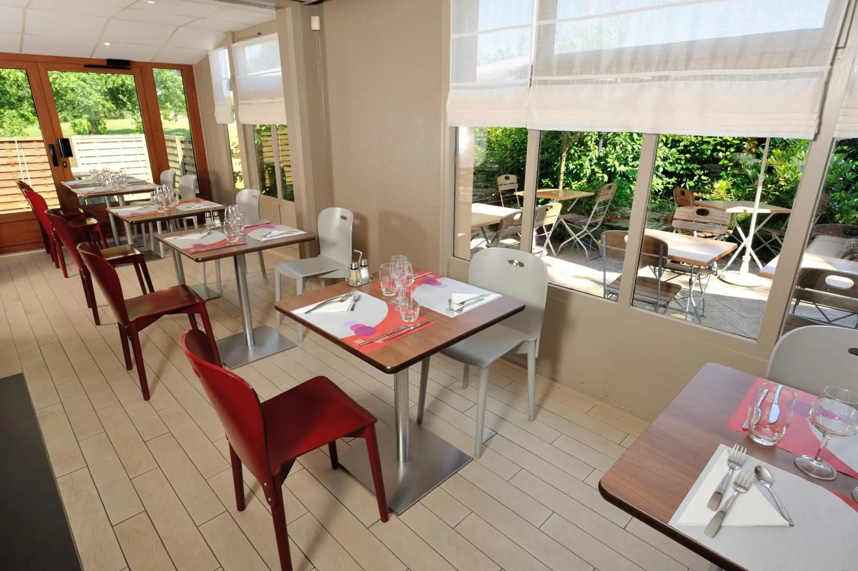 Restaurant/places to eat in Campanile Cholet Restaurant/places to eat in Campanile Cholet