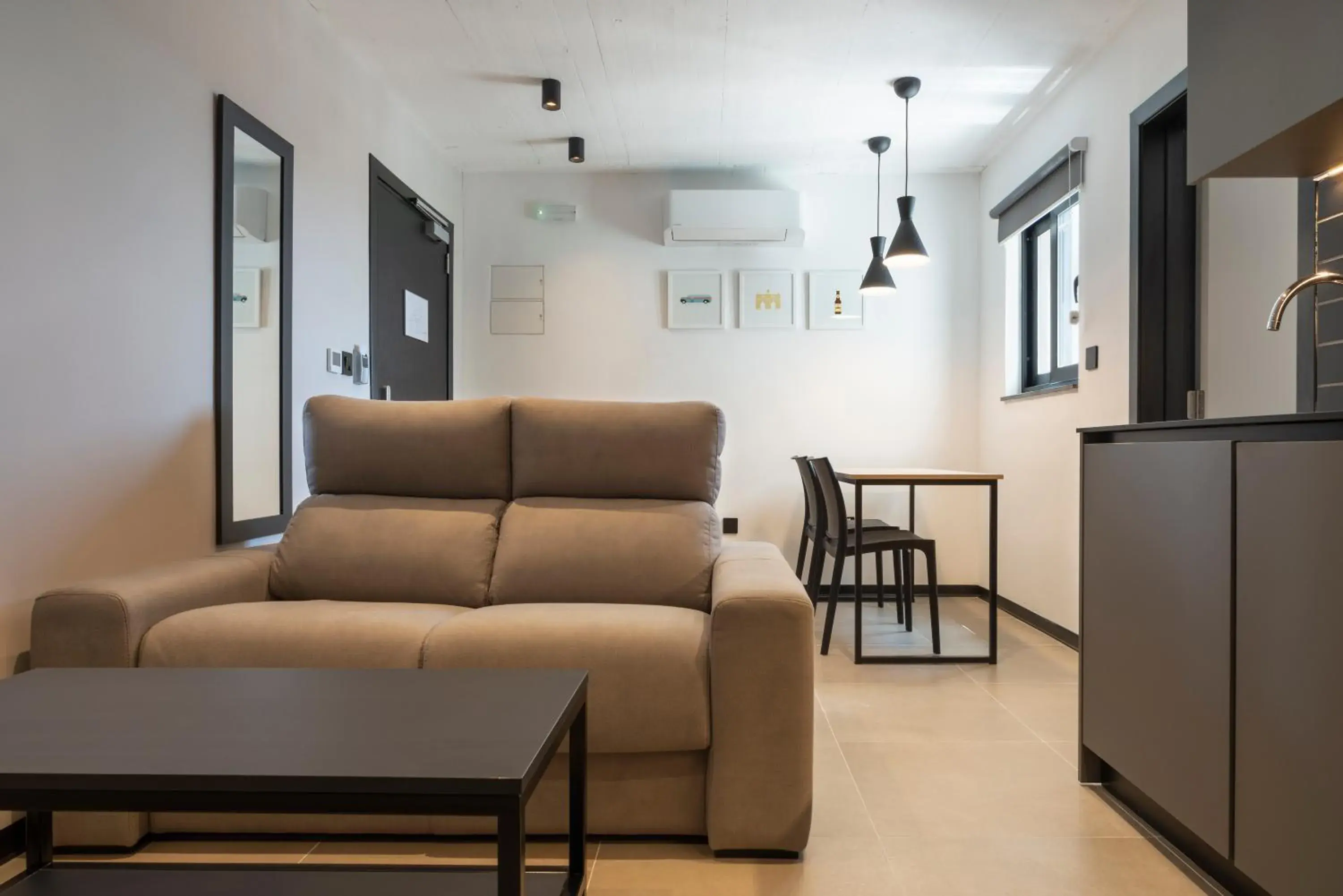 Living room, Seating Area in Aparthotel Adagio Malta Central