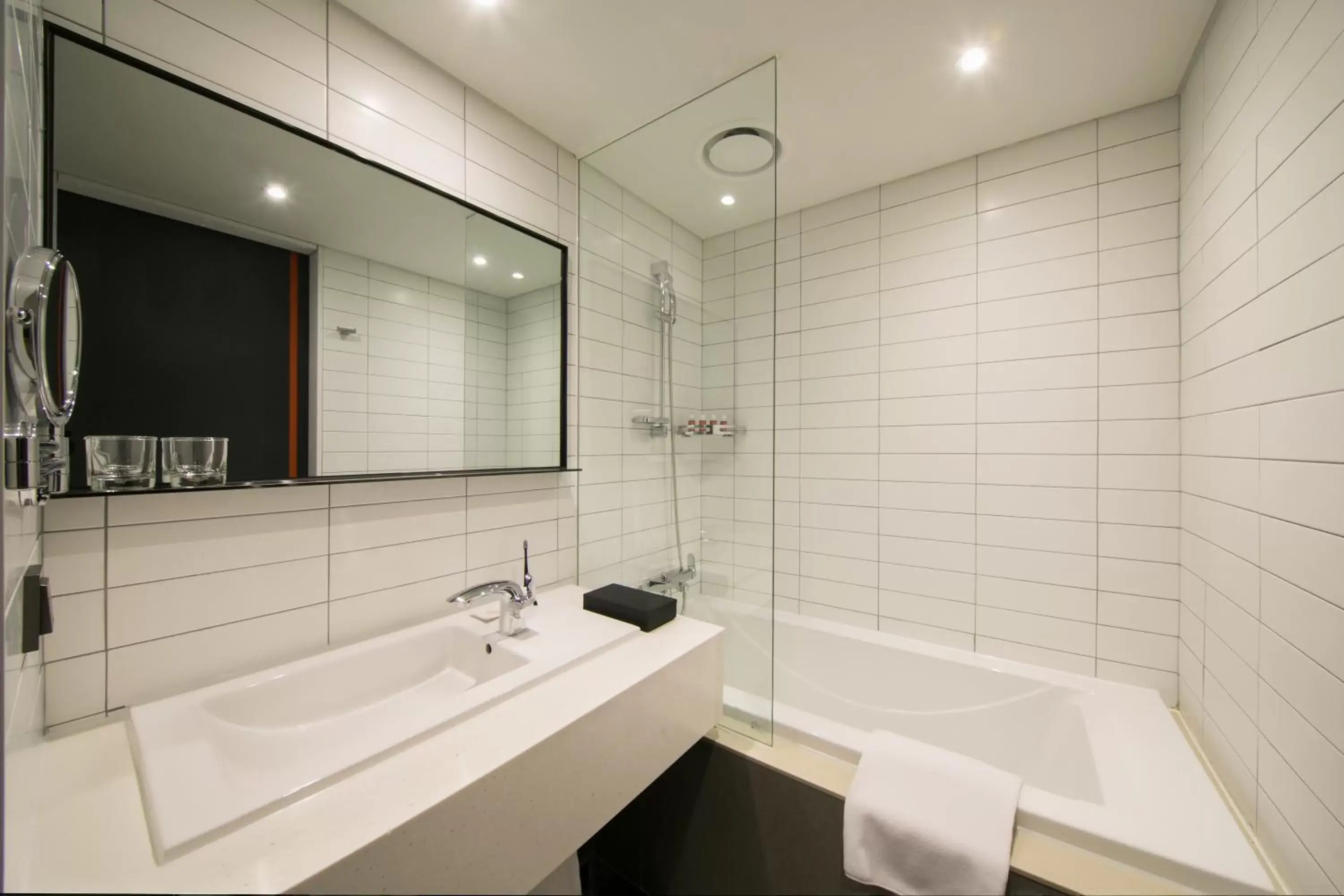 Bathroom in Aiden by Best Western Cheongdam