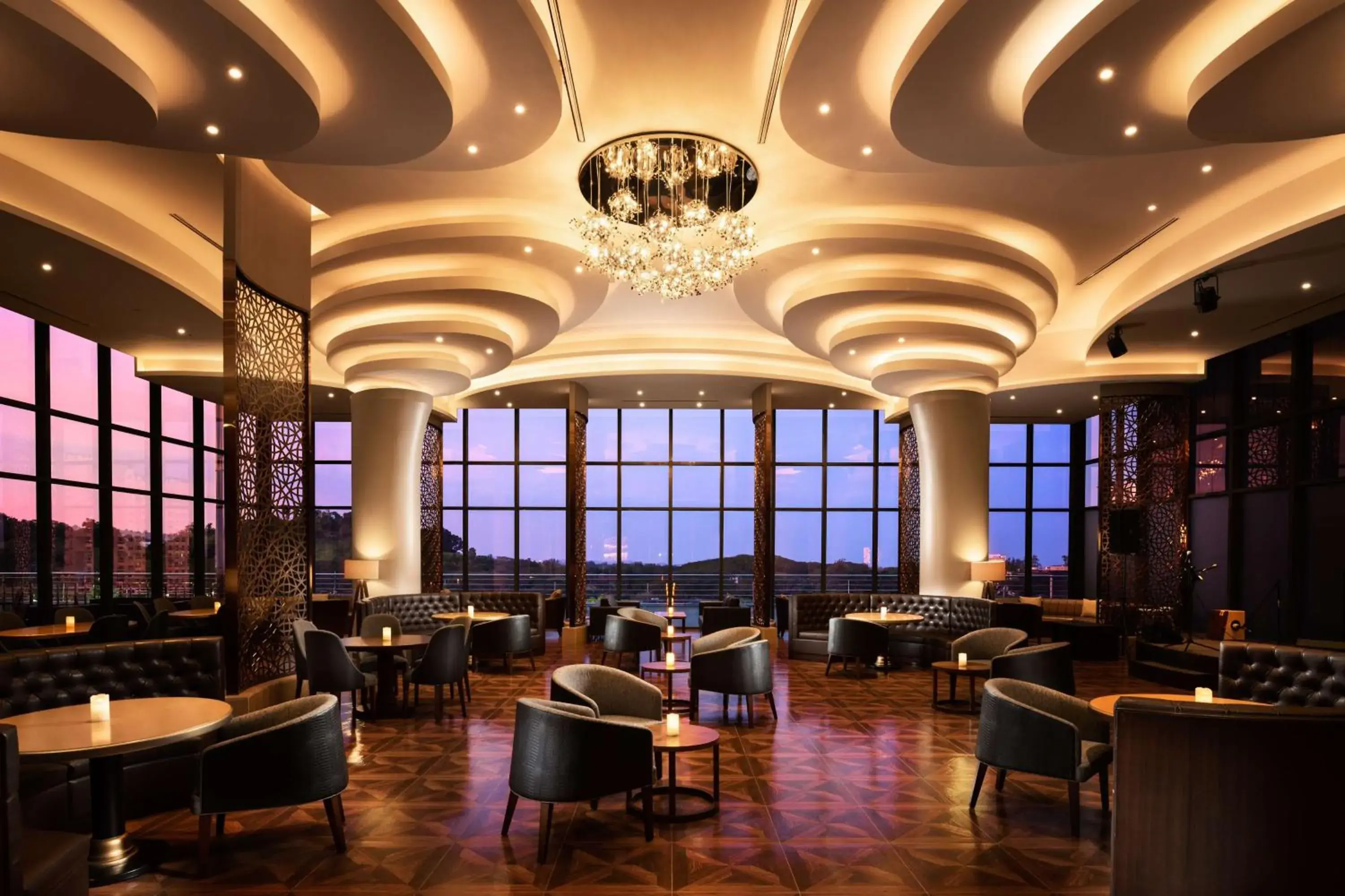 Restaurant/places to eat in Hilton Clark Sun Valley Resort Restaurant/places to eat in Hilton Clark Sun Valley Resort