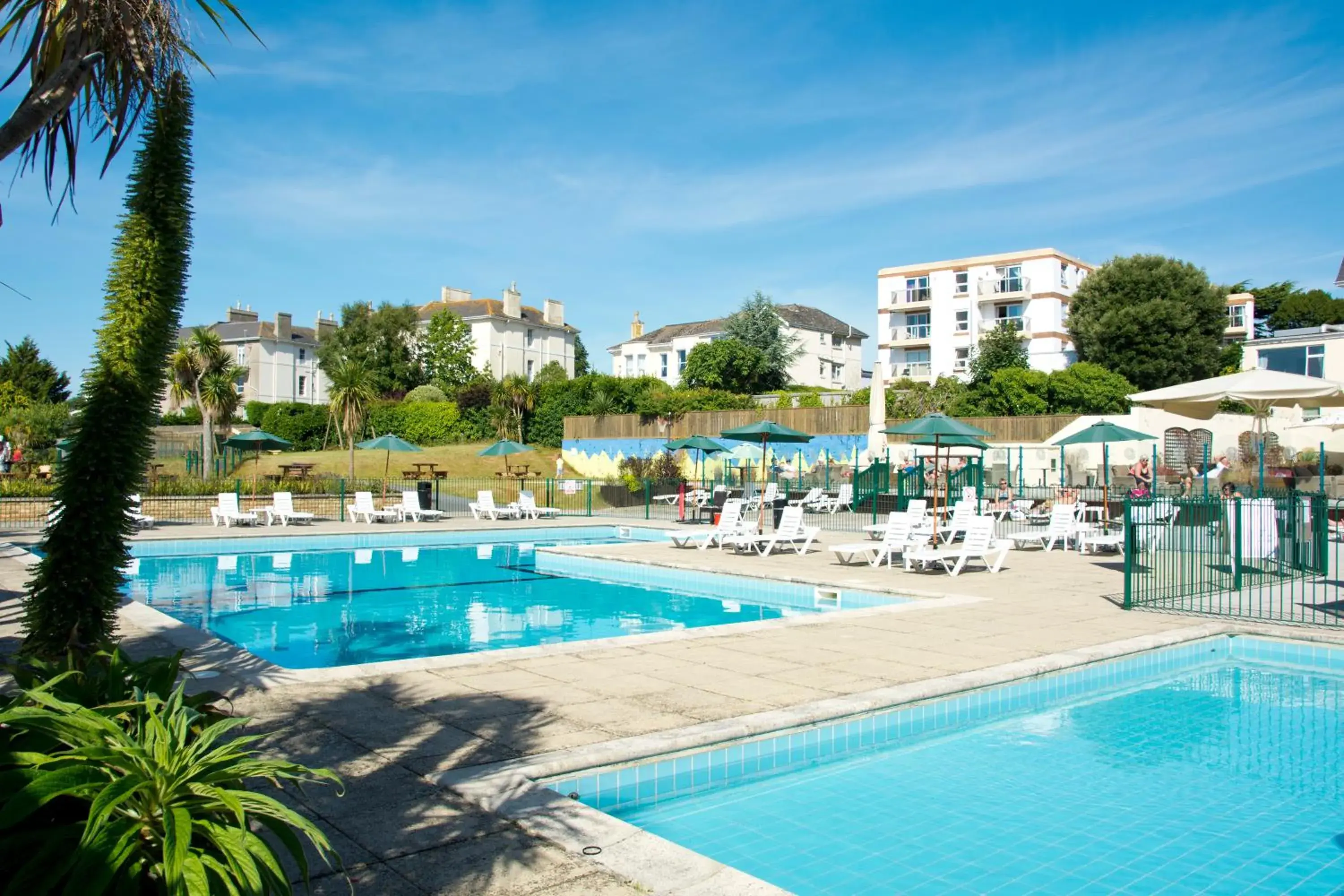 Swimming Pool in TLH Toorak Hotel (TLH Leisure Resort)