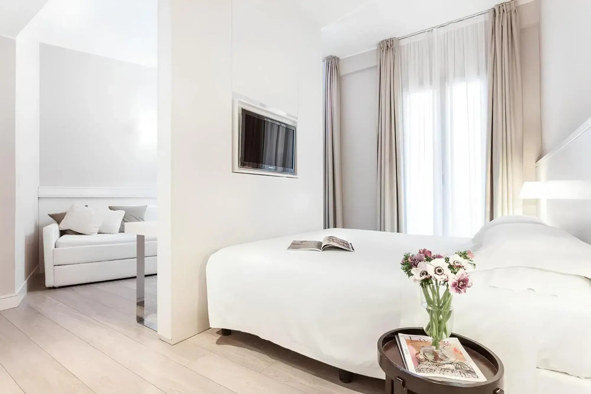 Bed in Hotel Villa Rosa Riviera