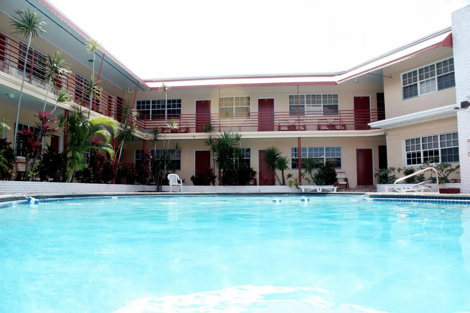 Swimming pool, Property Building in Beach and Town Motel