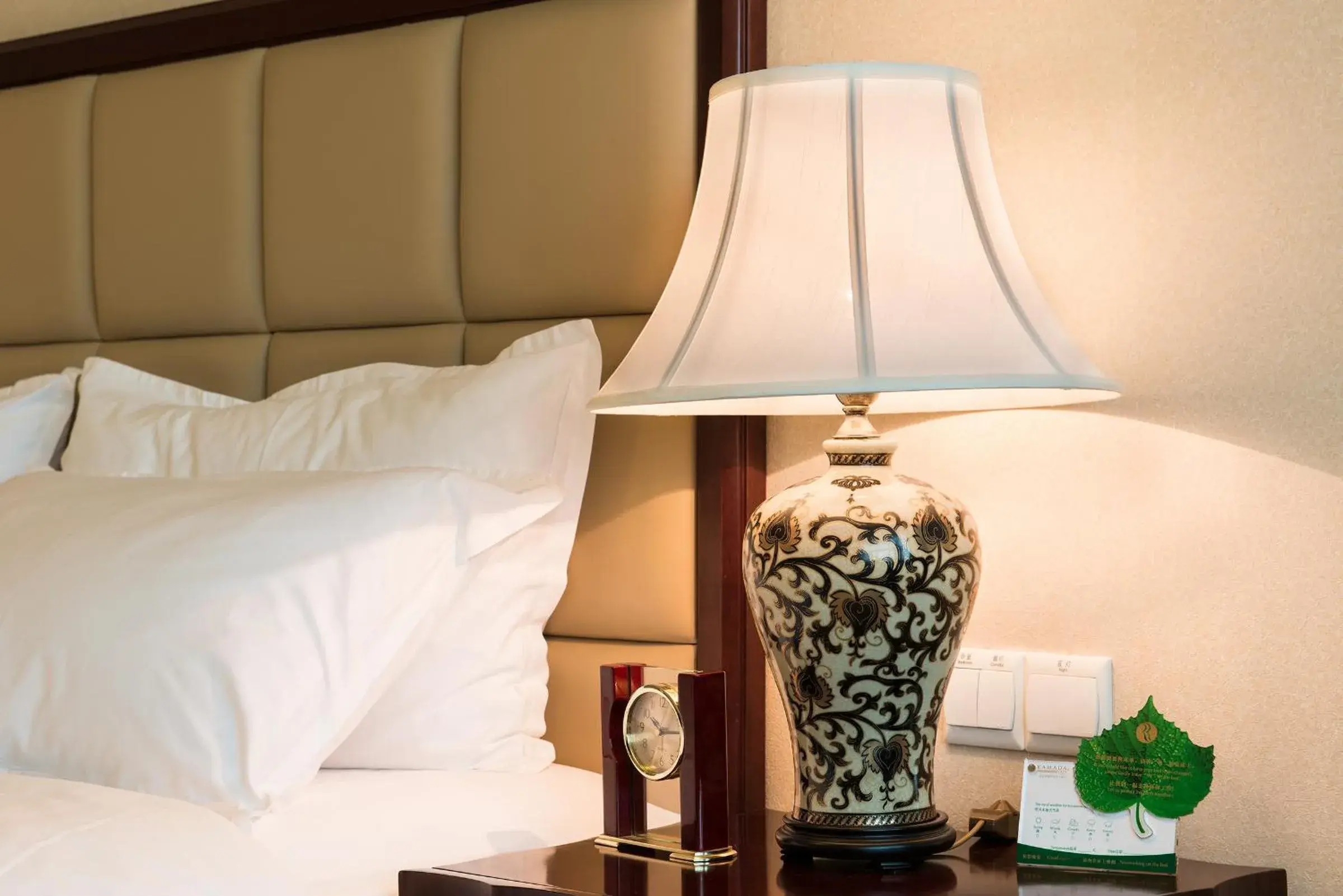 Decorative detail, Bed in Ramada Plaza Optics Valley Hotel Wuhan (Best of Ramada Worldwide)