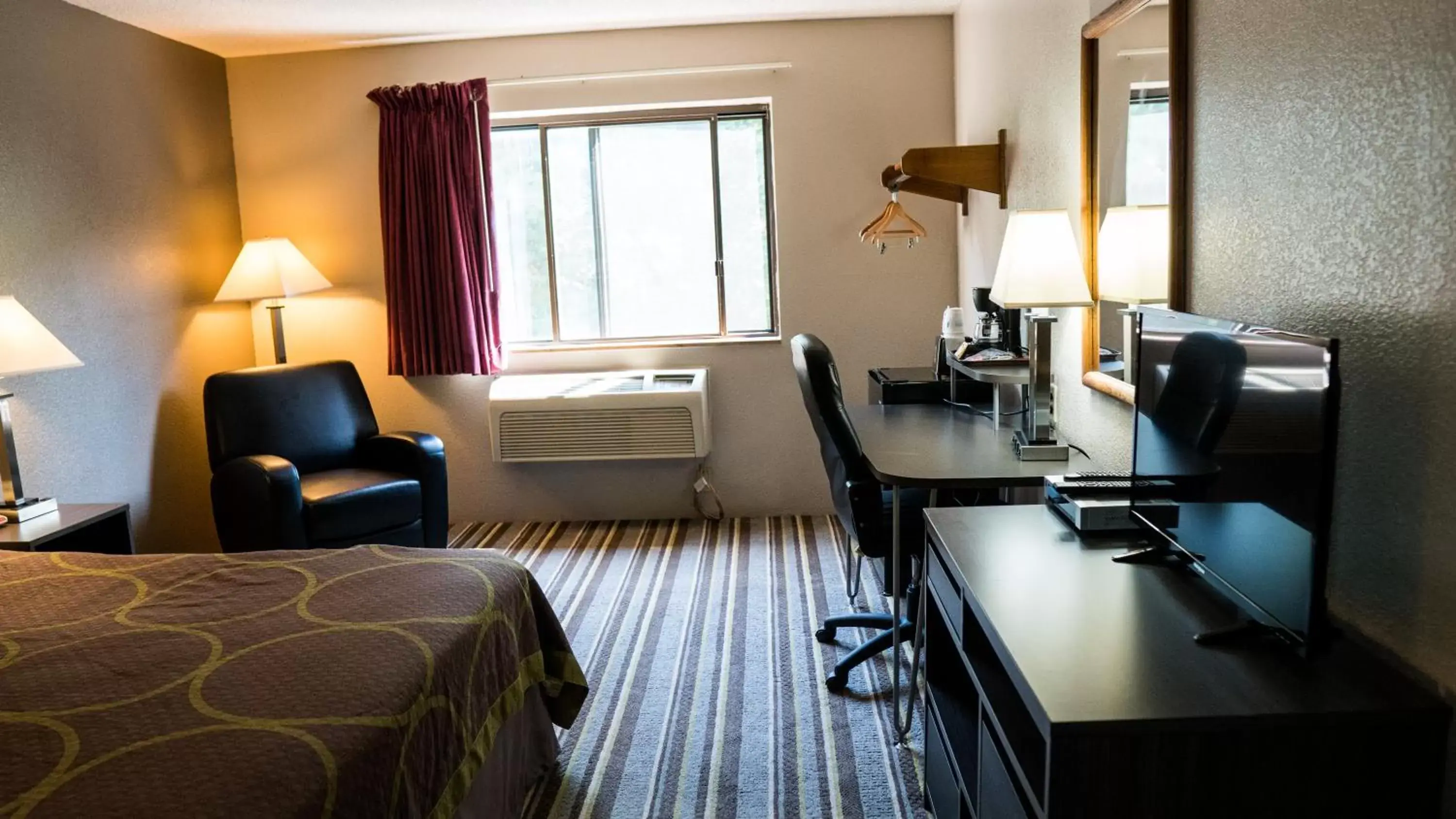 Bed in Super 8 by Wyndham Groton Bed in Super 8 by Wyndham Groton