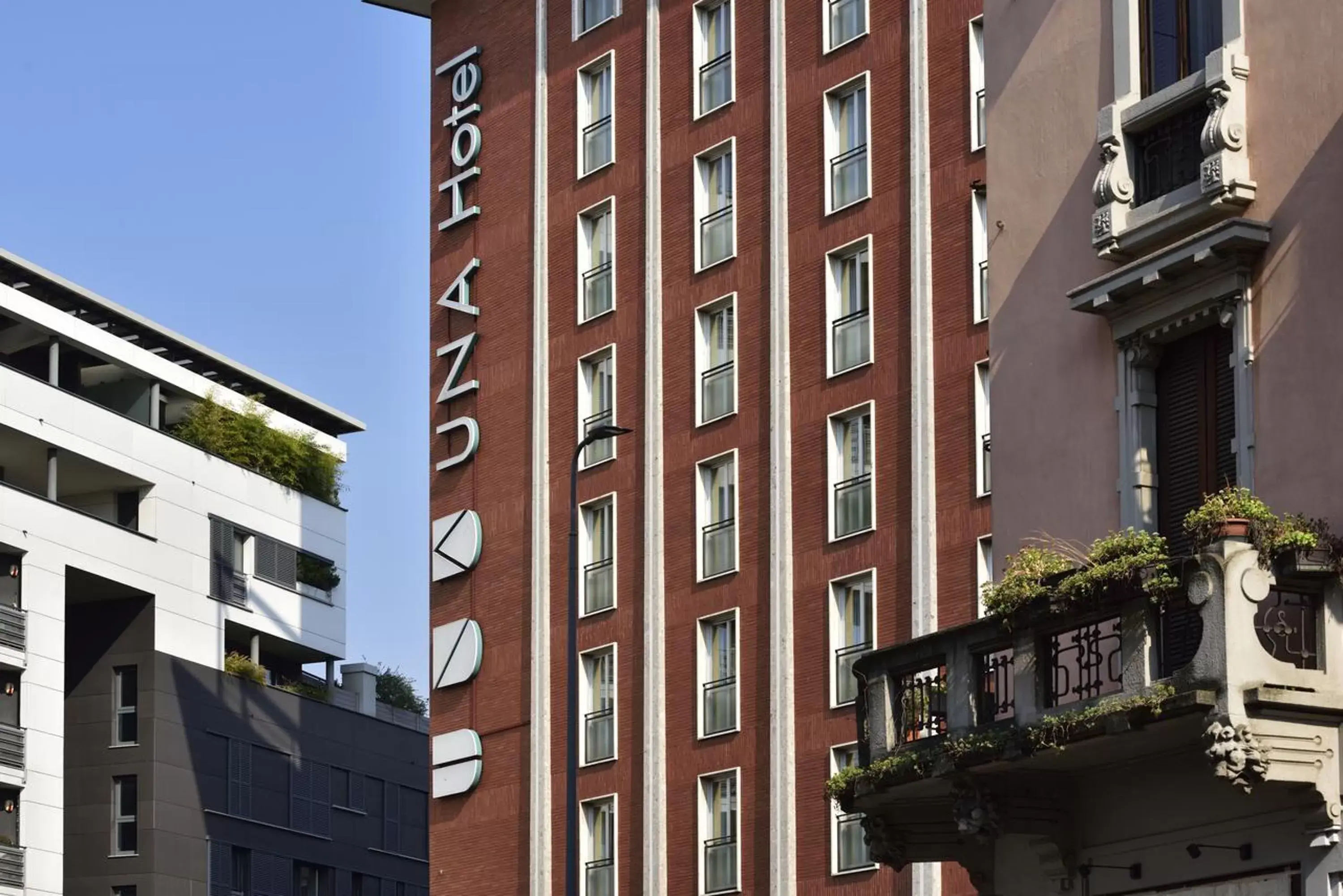 Property Building in UNAHOTELS Mediterraneo Milano