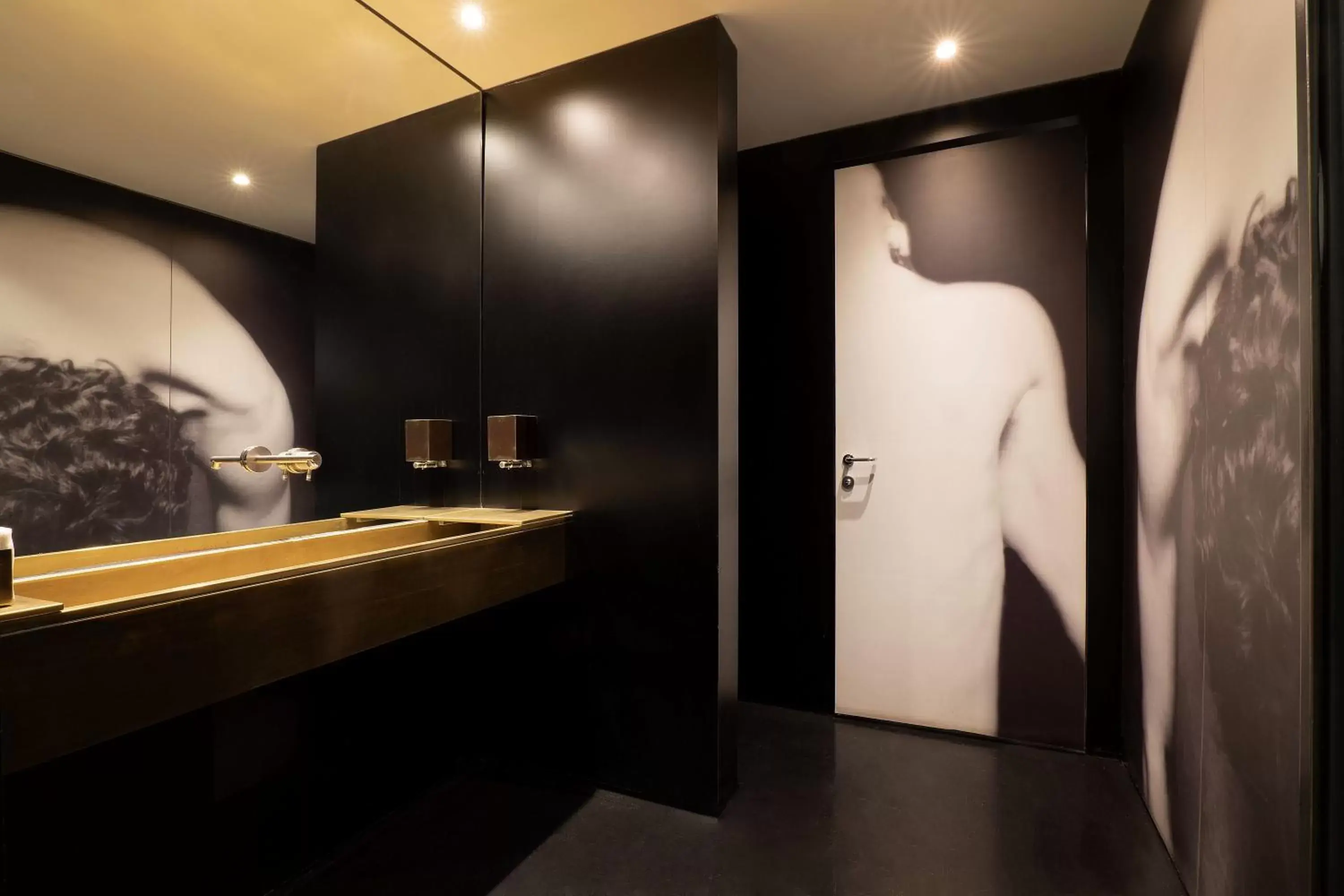 Bathroom in STRAF, Milan, a Member of Design Hotels