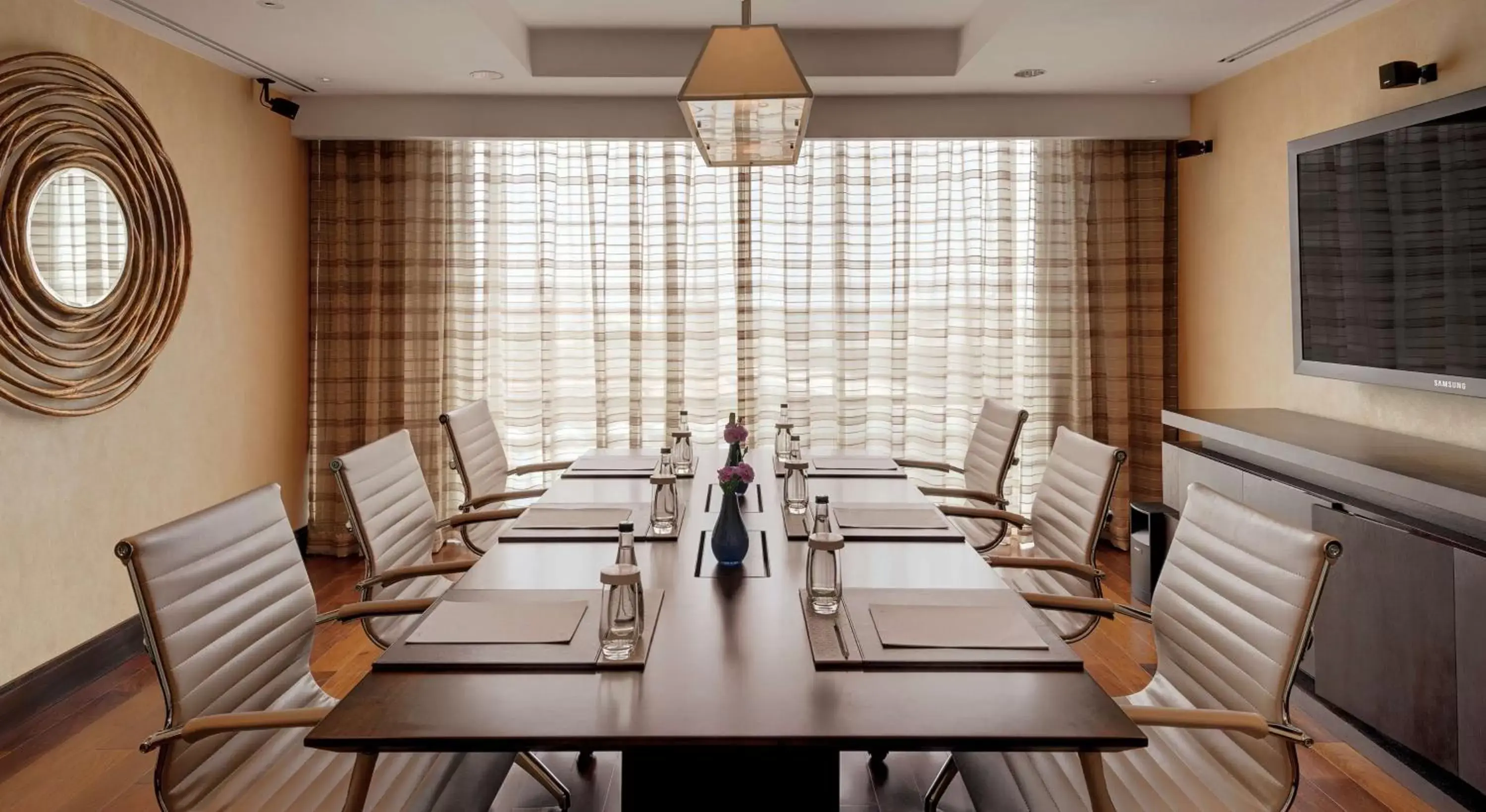 Meeting/conference room, Restaurant/Places to Eat in Kempinski Hotel Gold Coast City