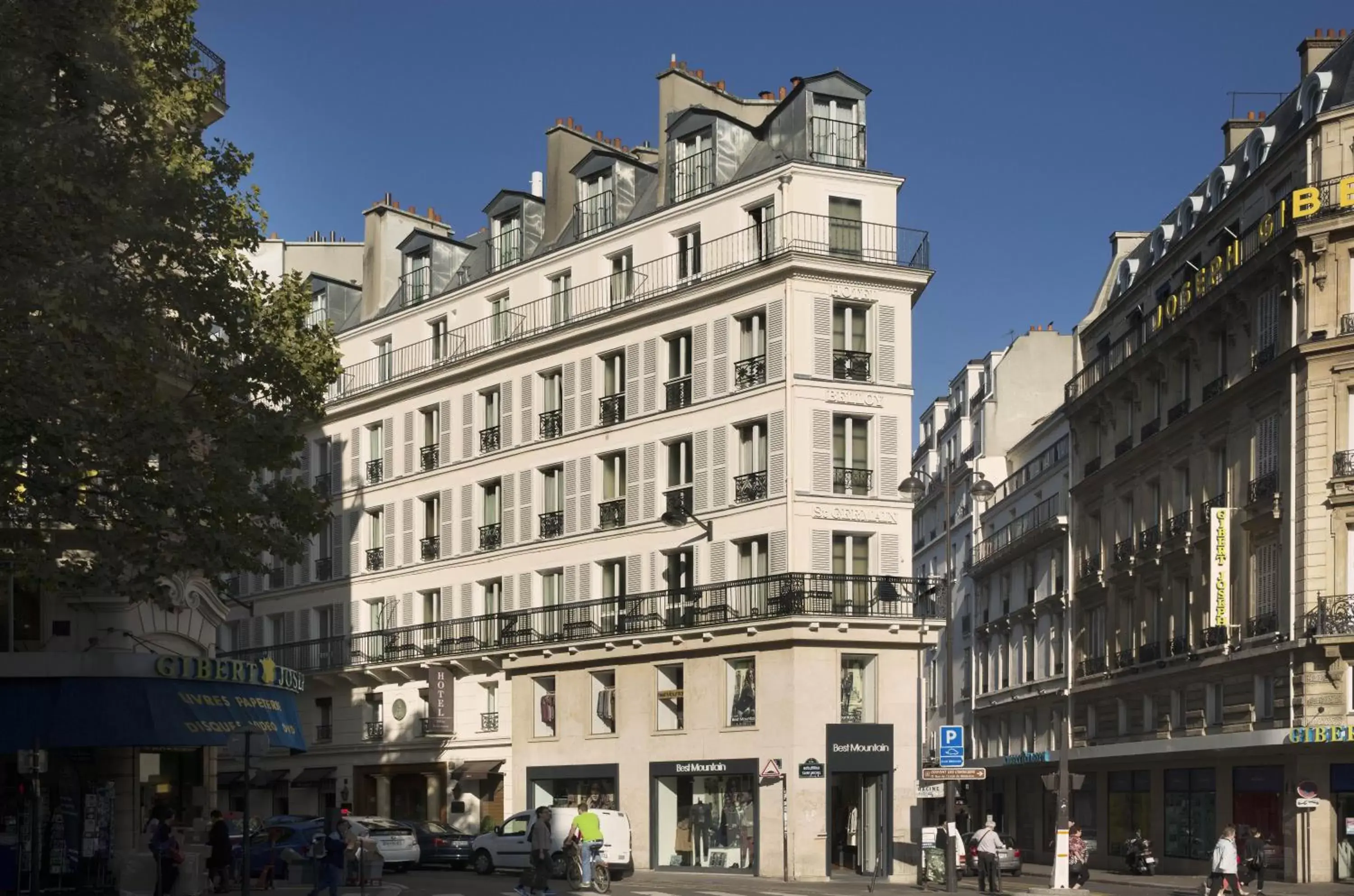 Facade/entrance in Hôtel Belloy Saint Germain