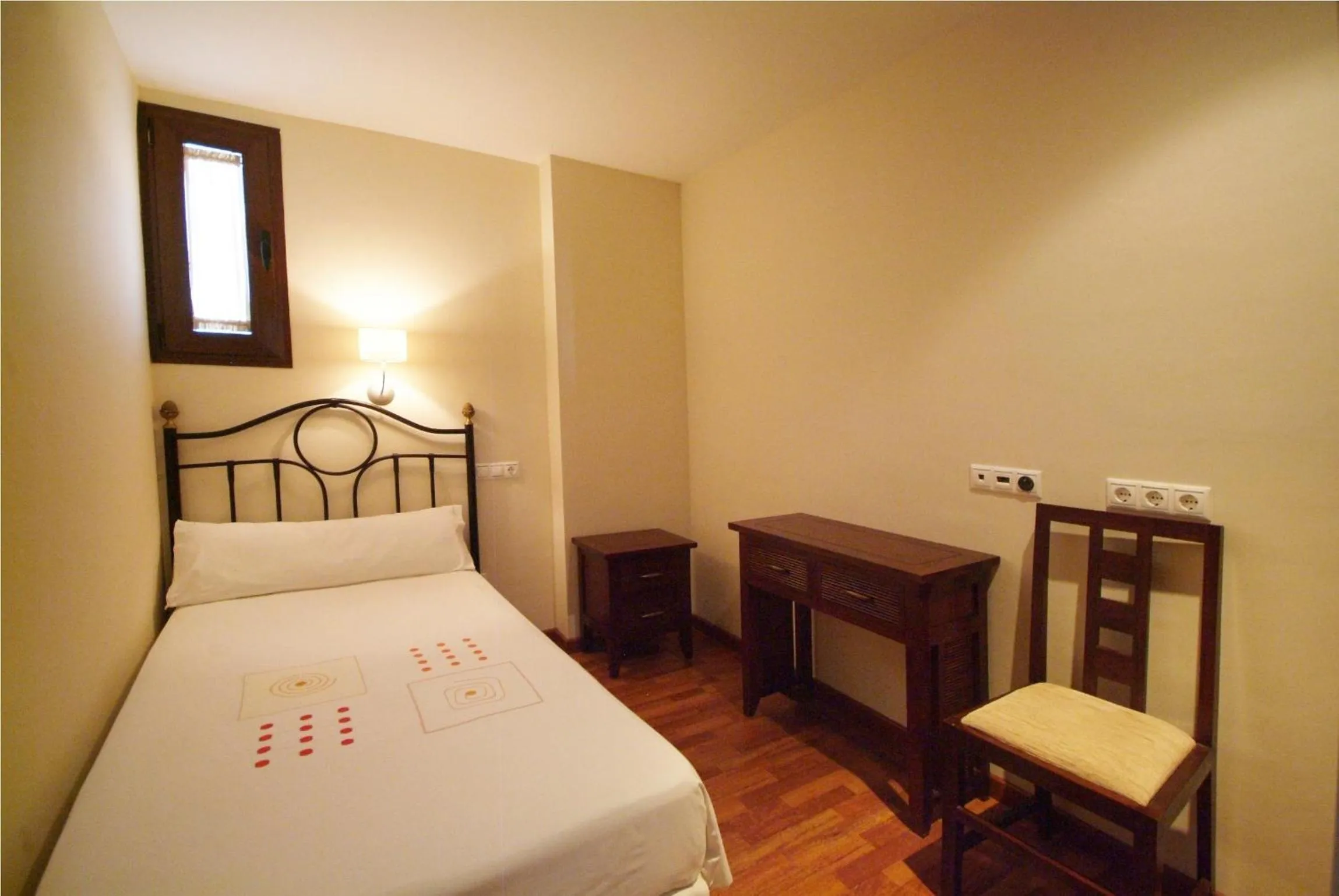 Day, Bed in Apartamentos Ardales