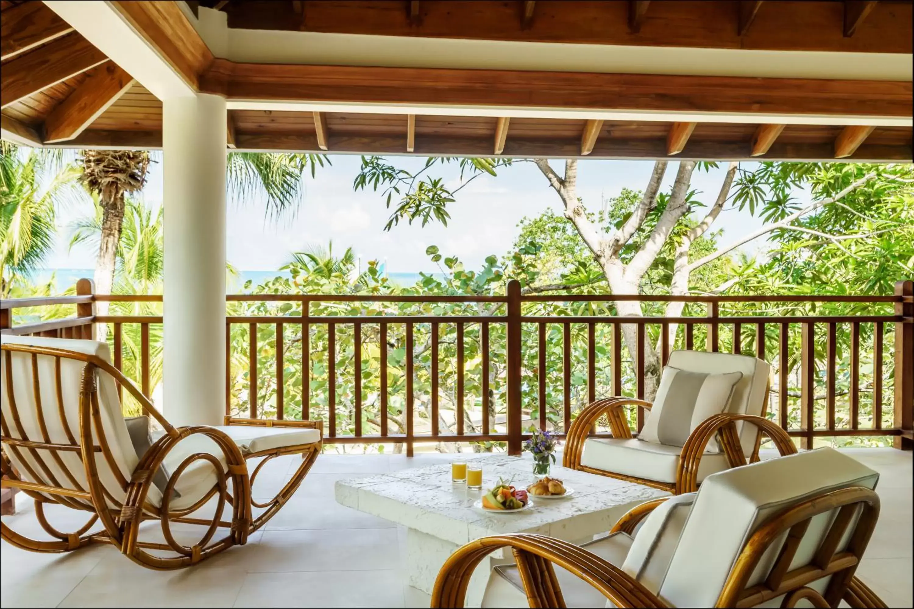 Balcony/Terrace in Couples Swept Away