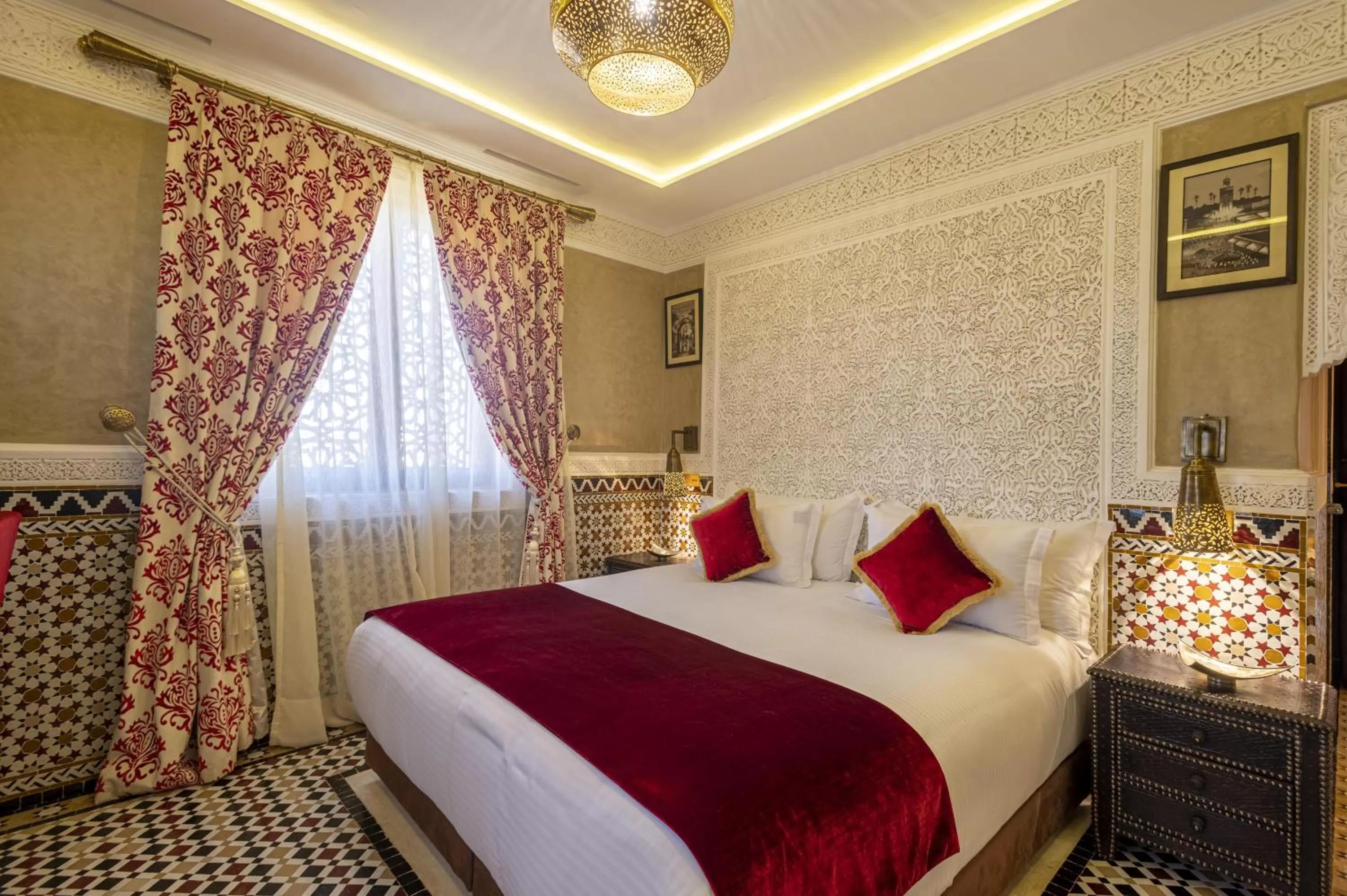 Bed in Maria Towers , Palais Table d'hôtes & SPA