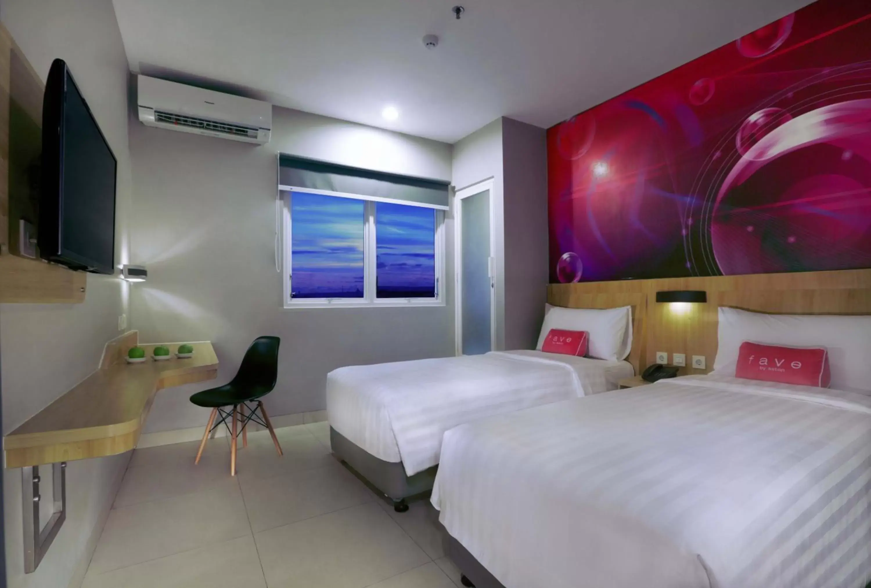 Photo of the whole room, Bed in favehotel Ahmad Yani Banjarmasin