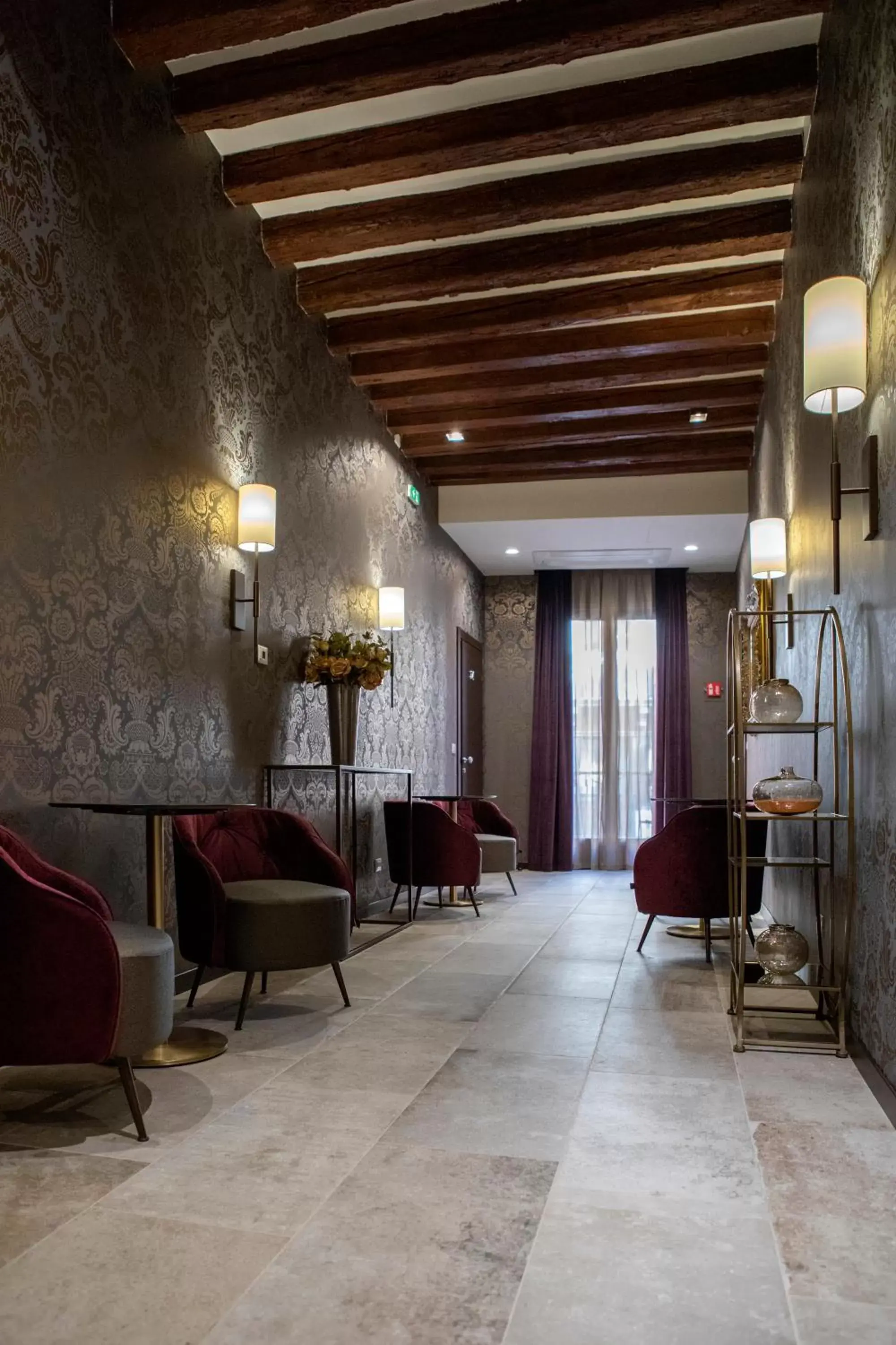 Lobby or reception in Alle Guglie Boutique Hotel
