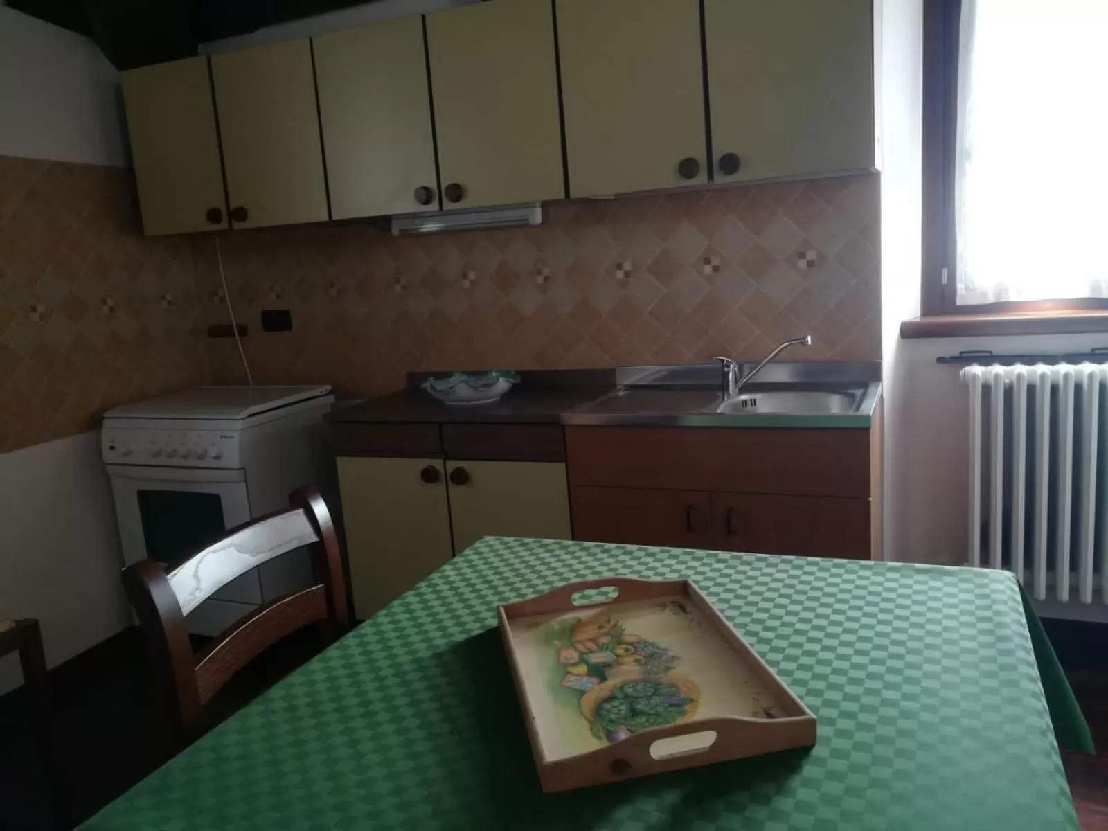 Dining area, Kitchen/Kitchenette in Agriturismo La Cantina