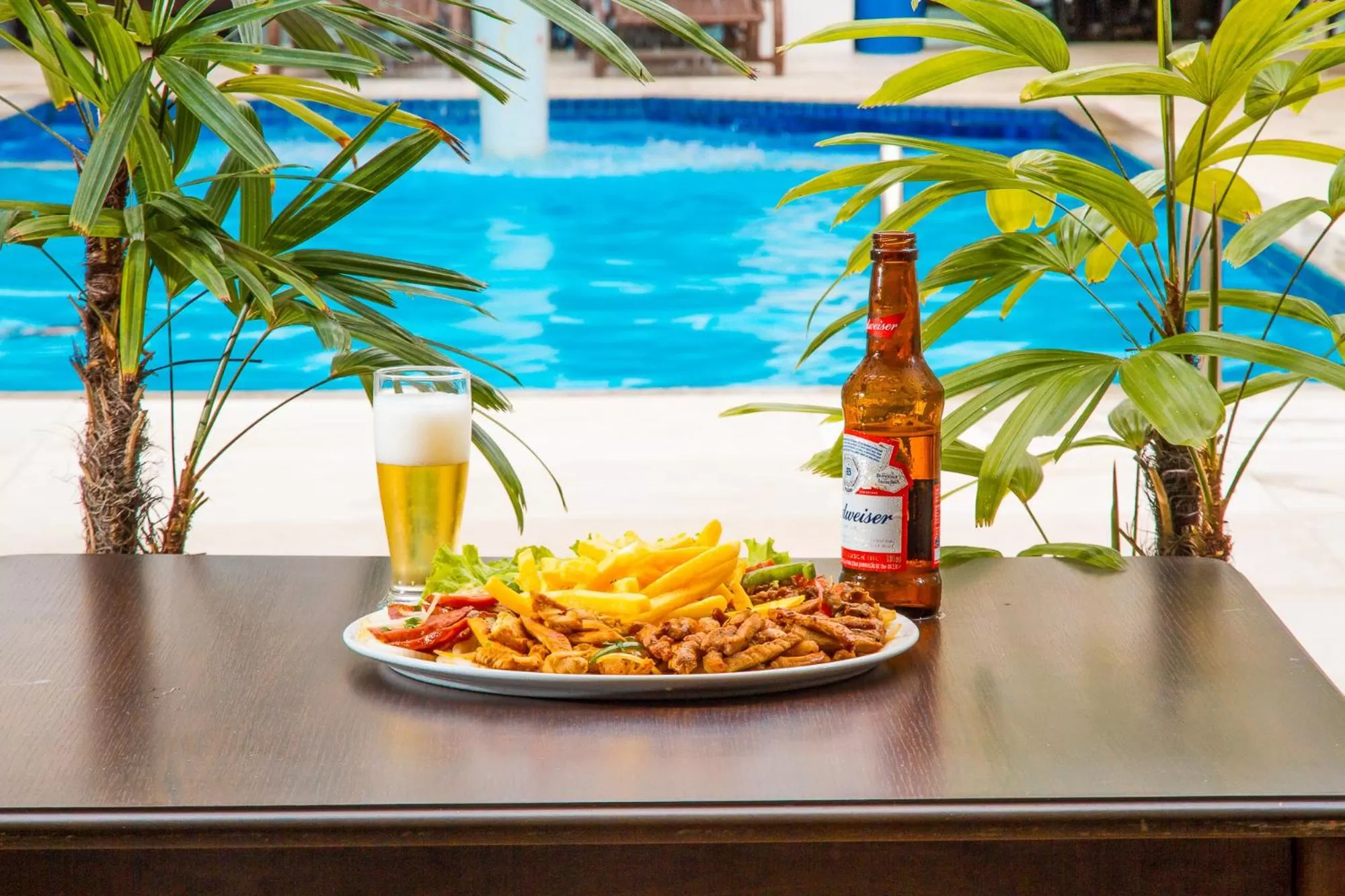 Food and drinks in Shangrilá - Rede Soberano