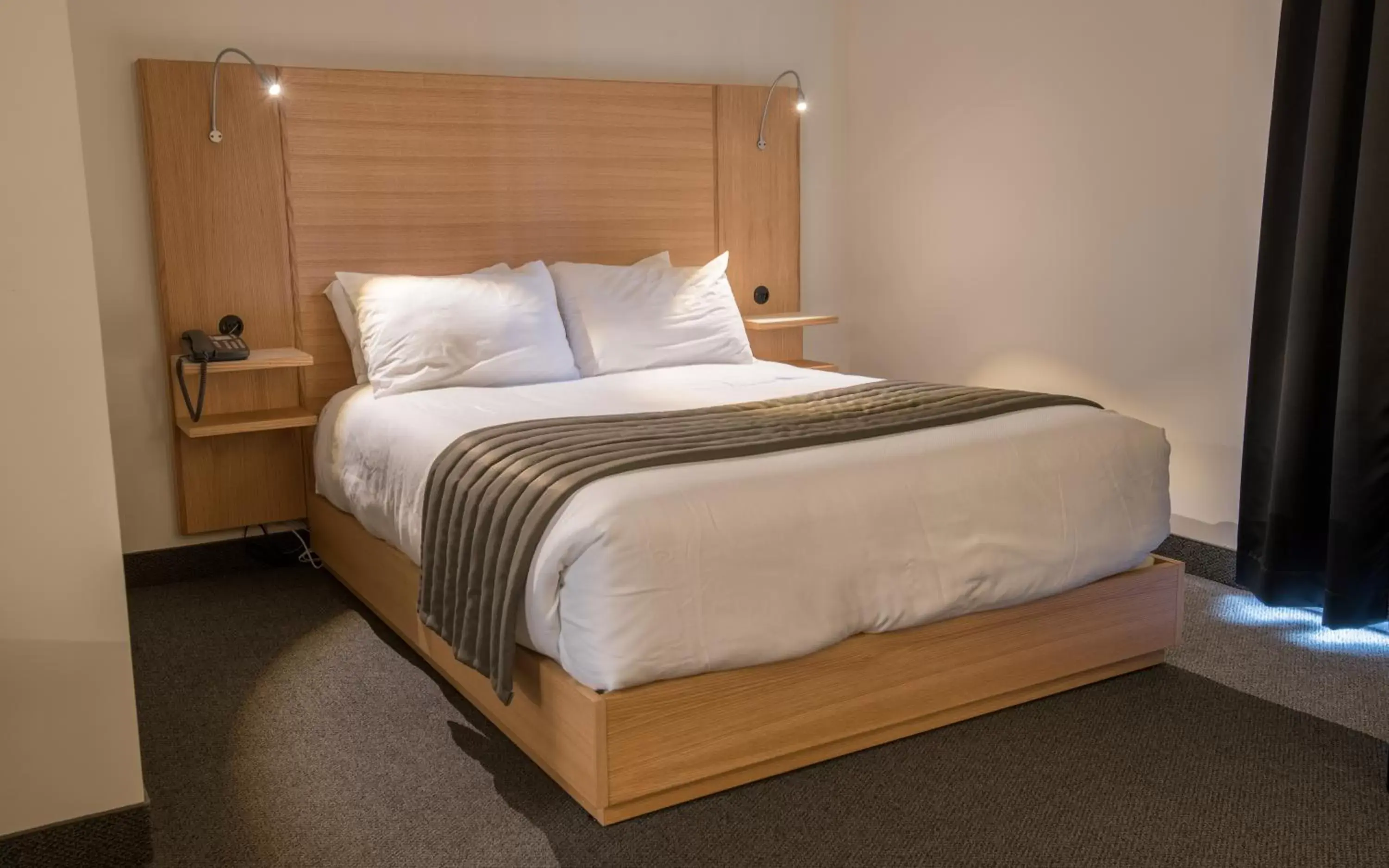 Bed in Hotel de la Rive