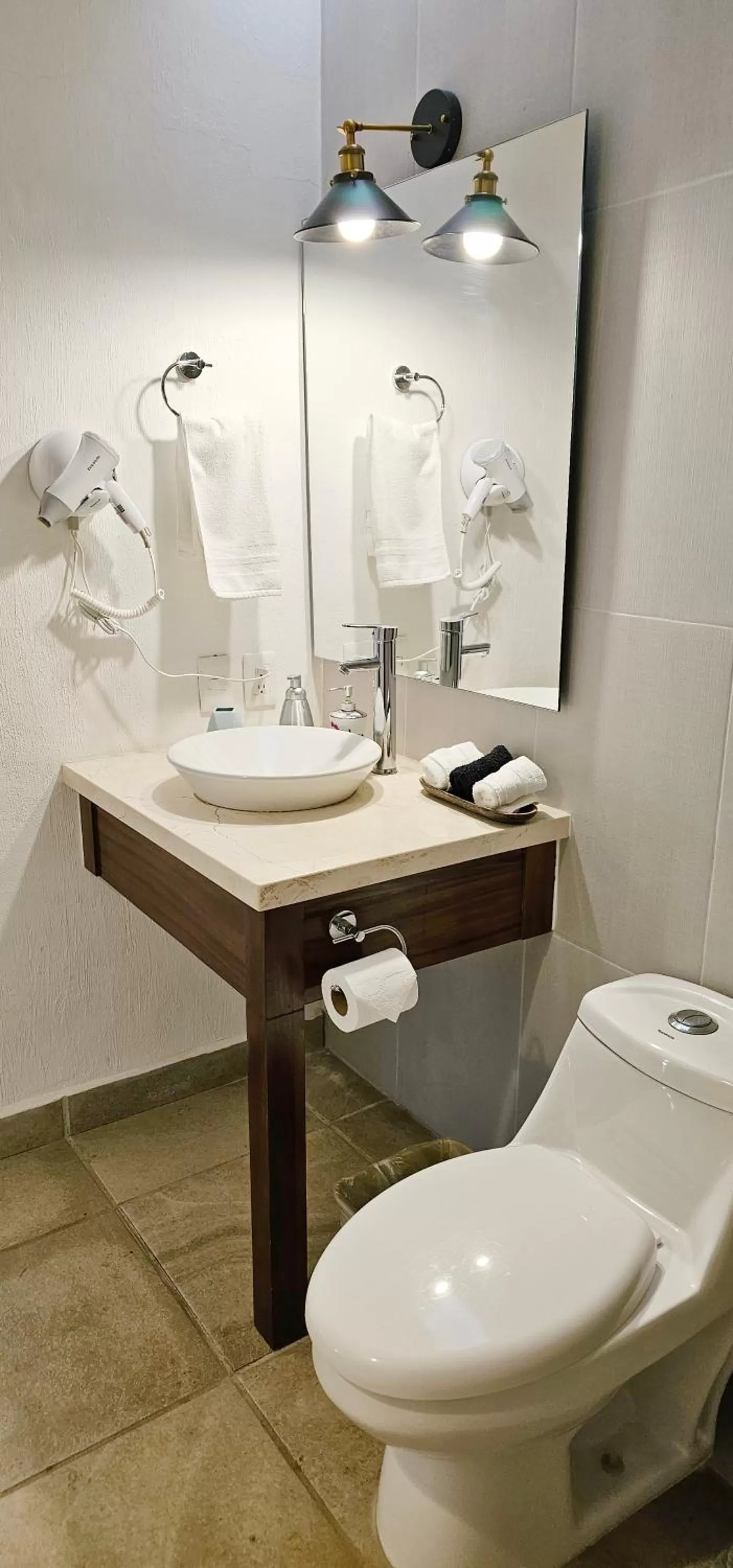 Bathroom in Plaza Chapala Hotel