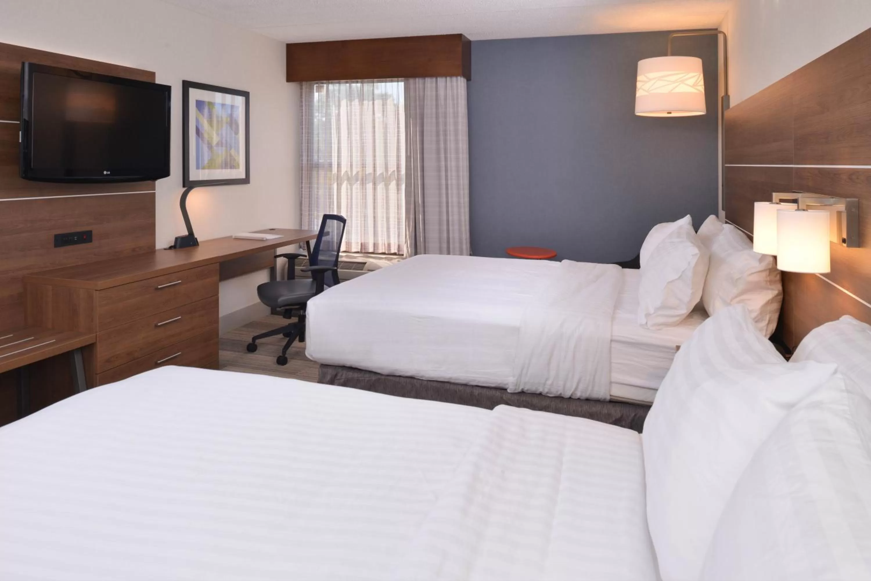 Photo of the whole room, Bed in Holiday Inn Express Olean by IHG