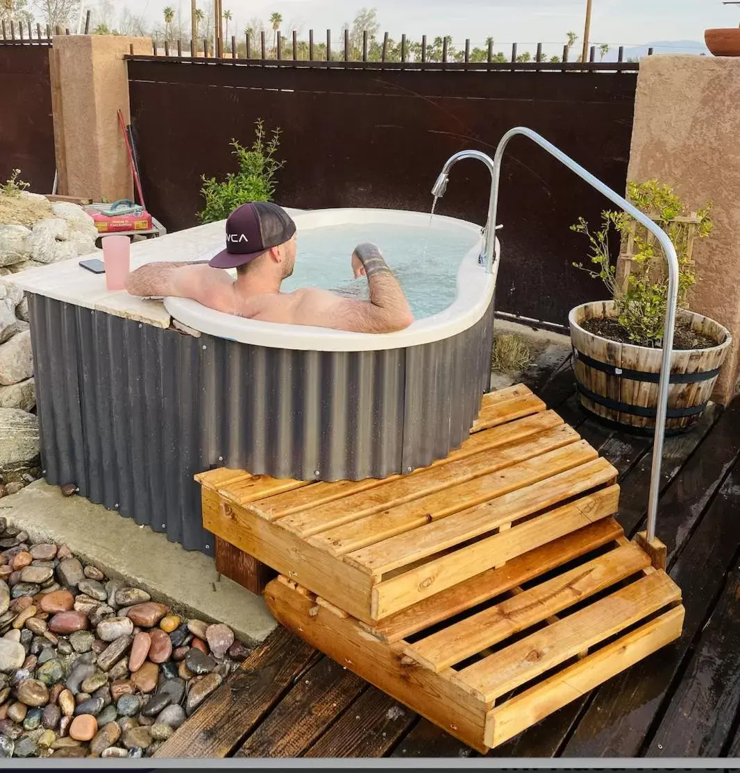 Hot Tub in MI KASA HOT SPRINGS 420,Adults Only, Clothing Optional