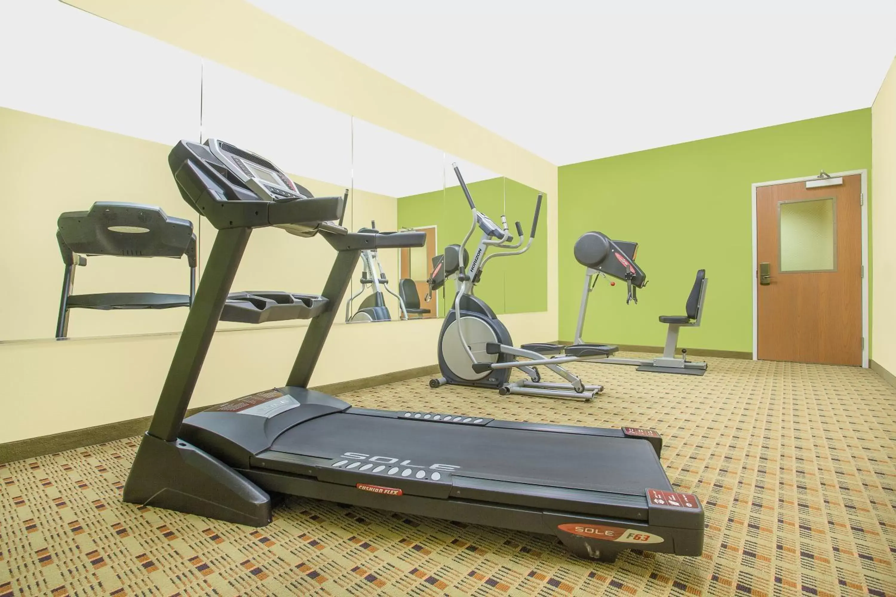 Fitness centre/facilities, Fitness Center/Facilities in Microtel Inn & Suites by Wyndham Tuscumbia/Muscle Shoals