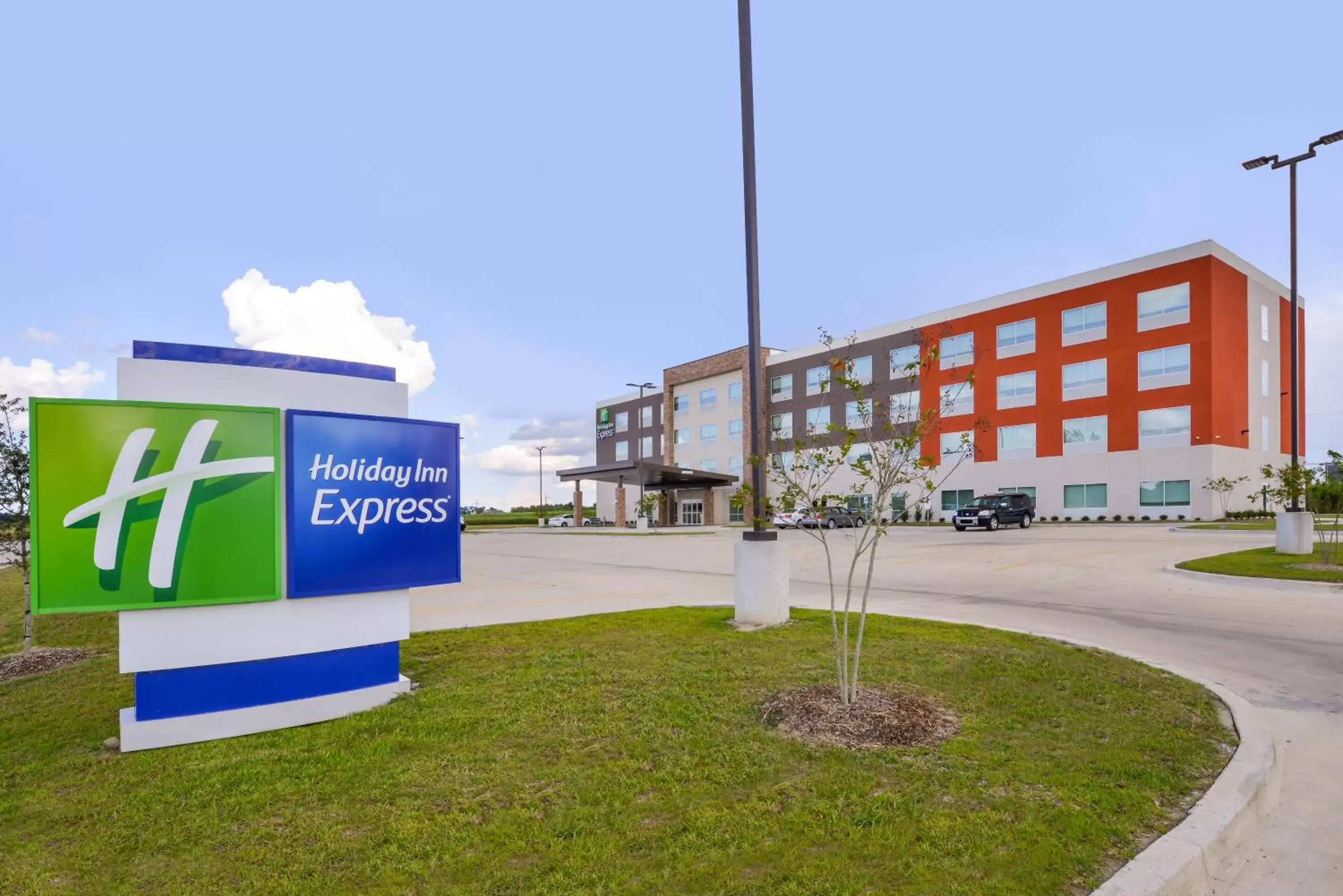 Property Building in Holiday Inn Express Donaldsonville, an IHG Hotel