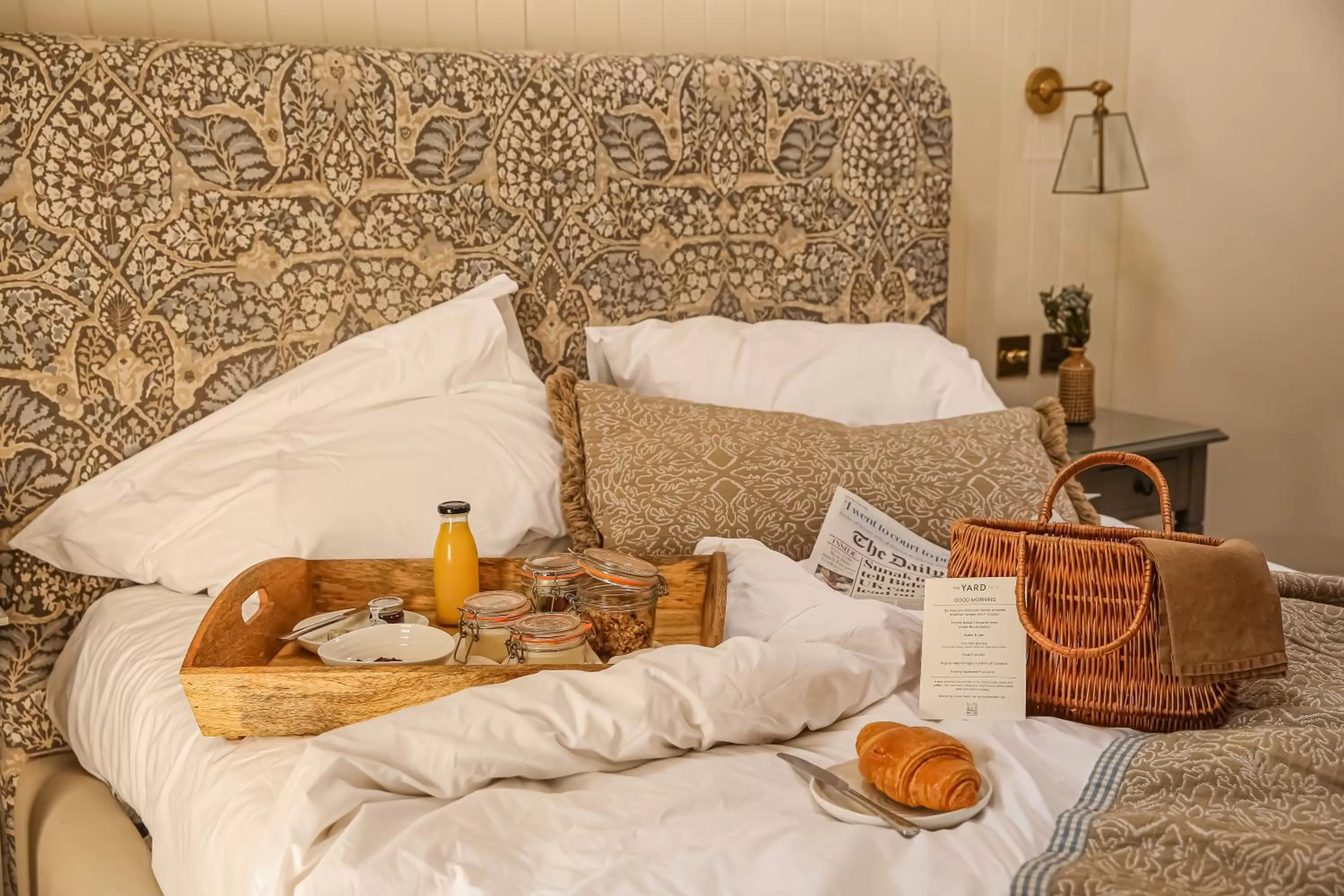 Breakfast, Bed in The Yard in Bath Hotel