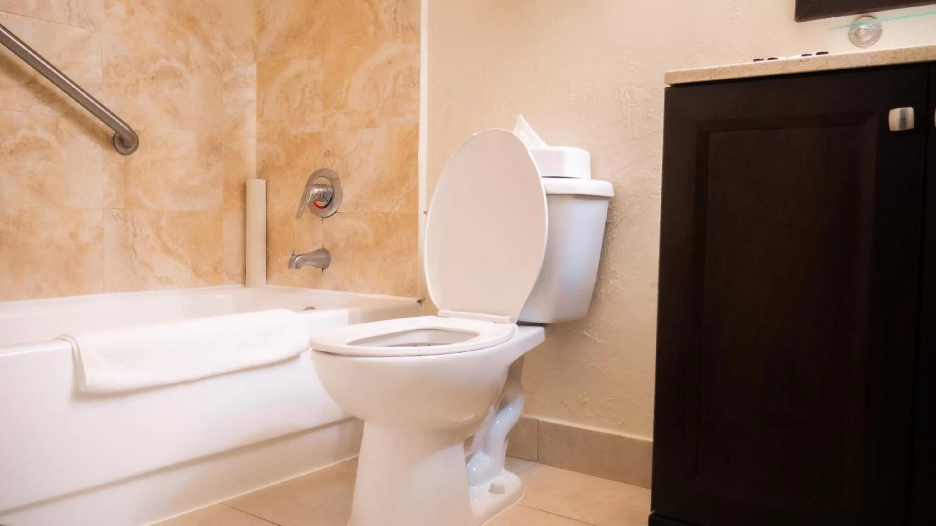 Ramada Plaza by Wyndham Marco Polo Beach Resort