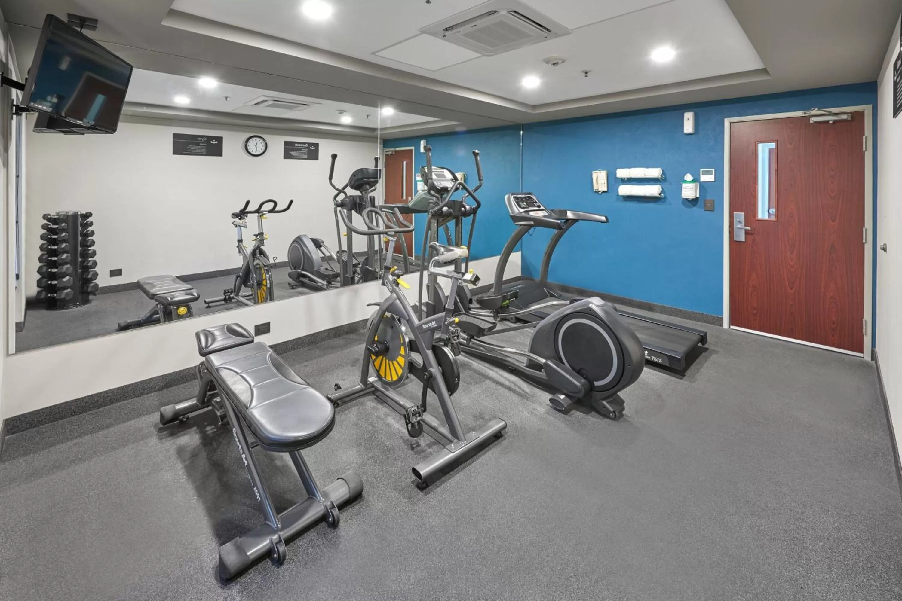 Fitness centre/facilities in City Express by Marriott Los Mochis