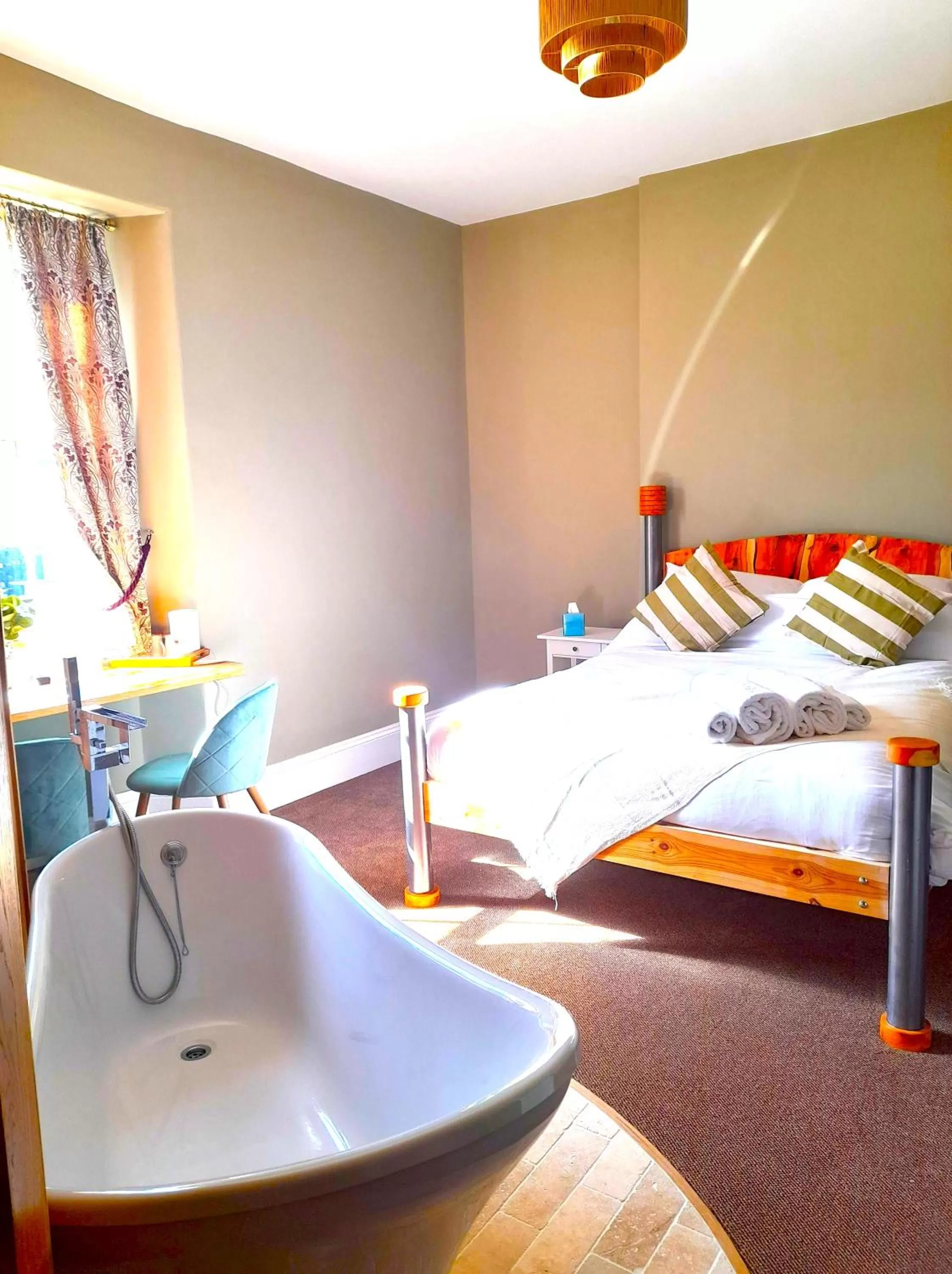 Photo of the whole room in The Olive Well