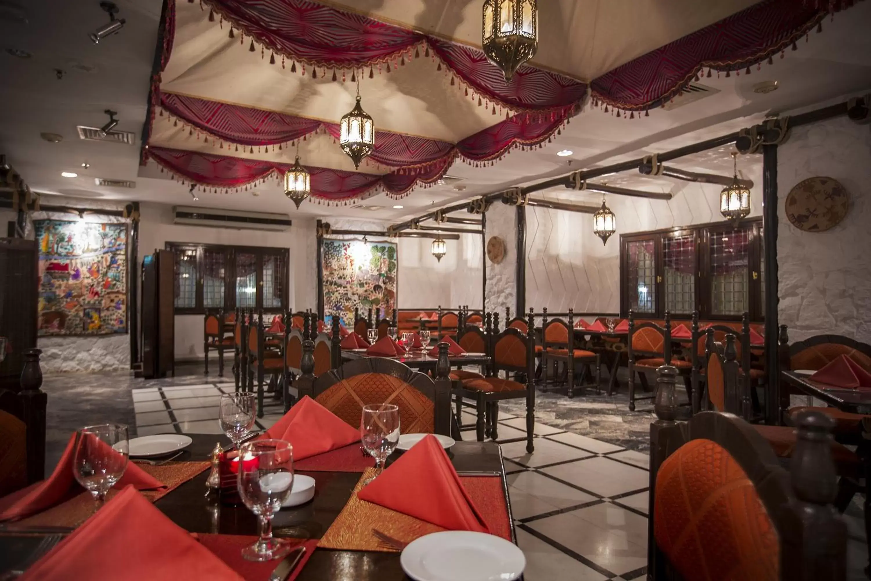 Restaurant/Places to Eat in Danat Al Ain Resort