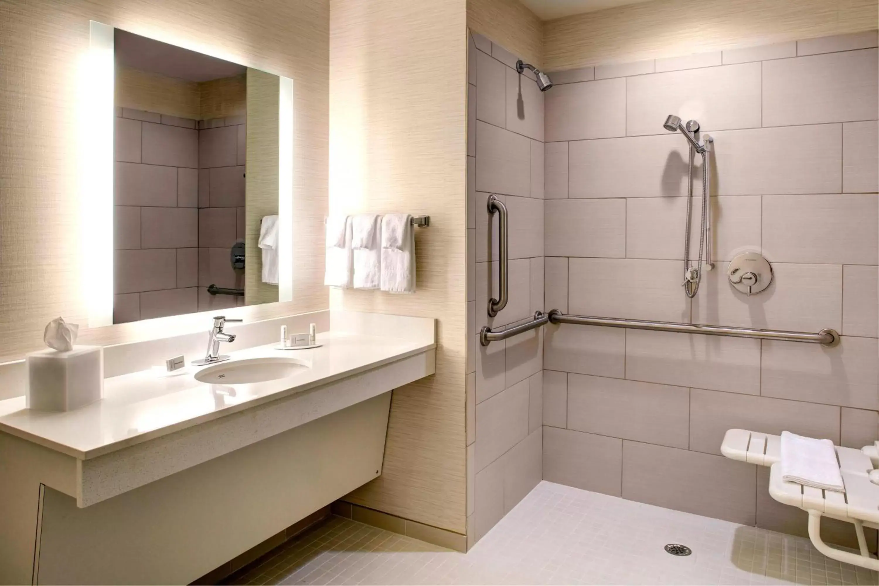 Bathroom in Fairfield Inn & Suites by Marriott Atlanta Stockbridge