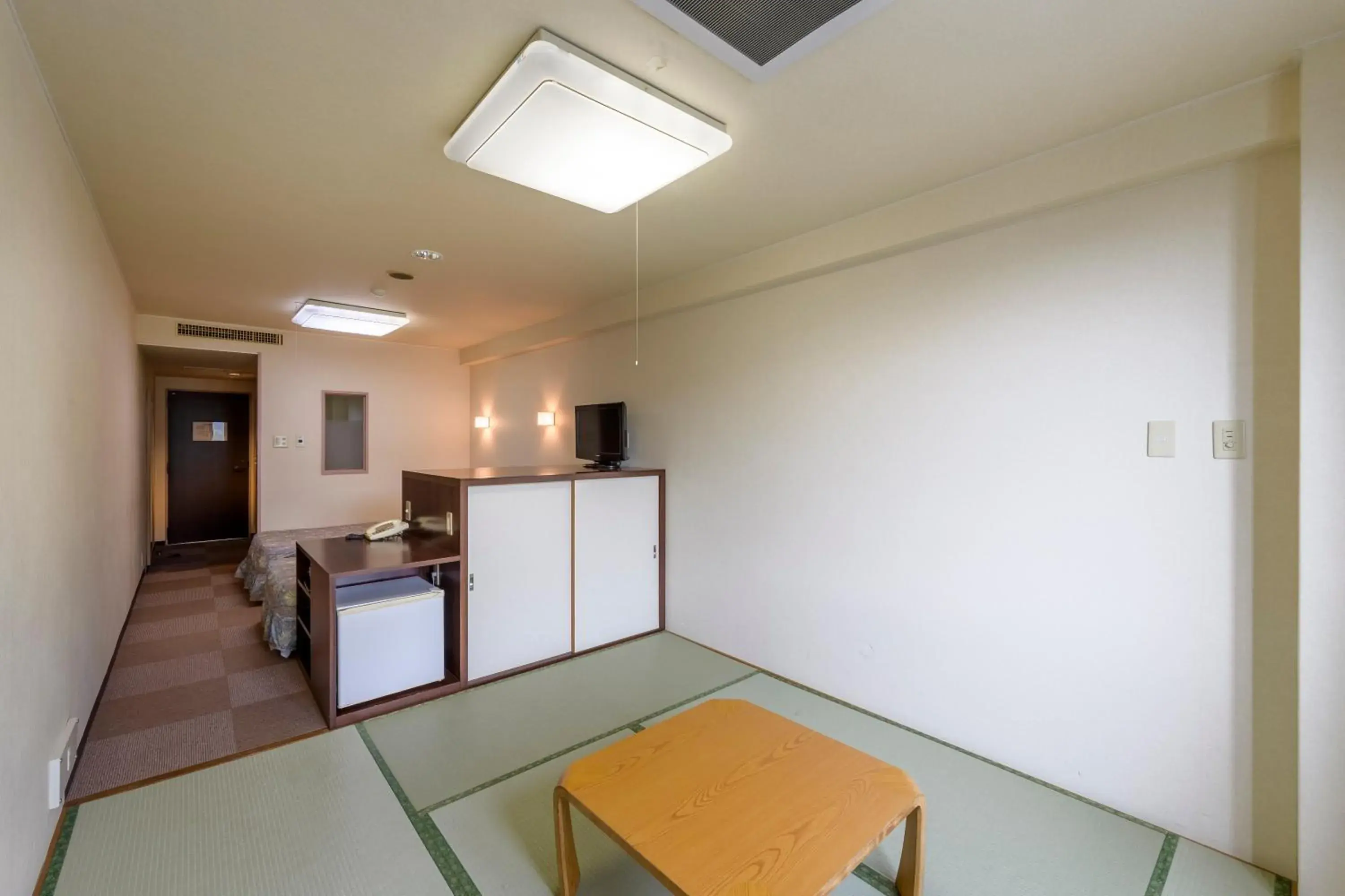 Photo of the whole room, Seating Area in Hotel Tagawa