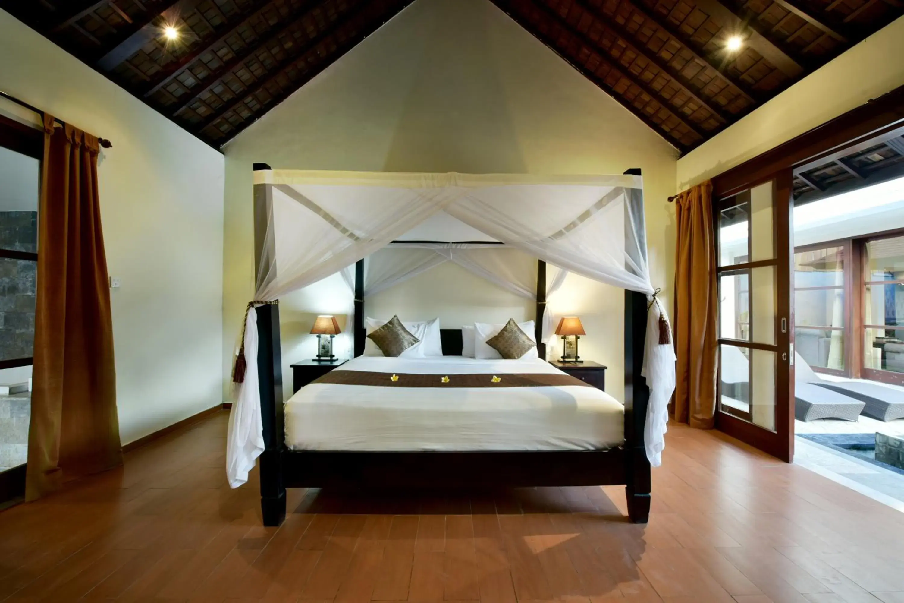 Bed in The Khayangan Dreams Villa Umalas Bed in The Khayangan Dreams Villa Umalas