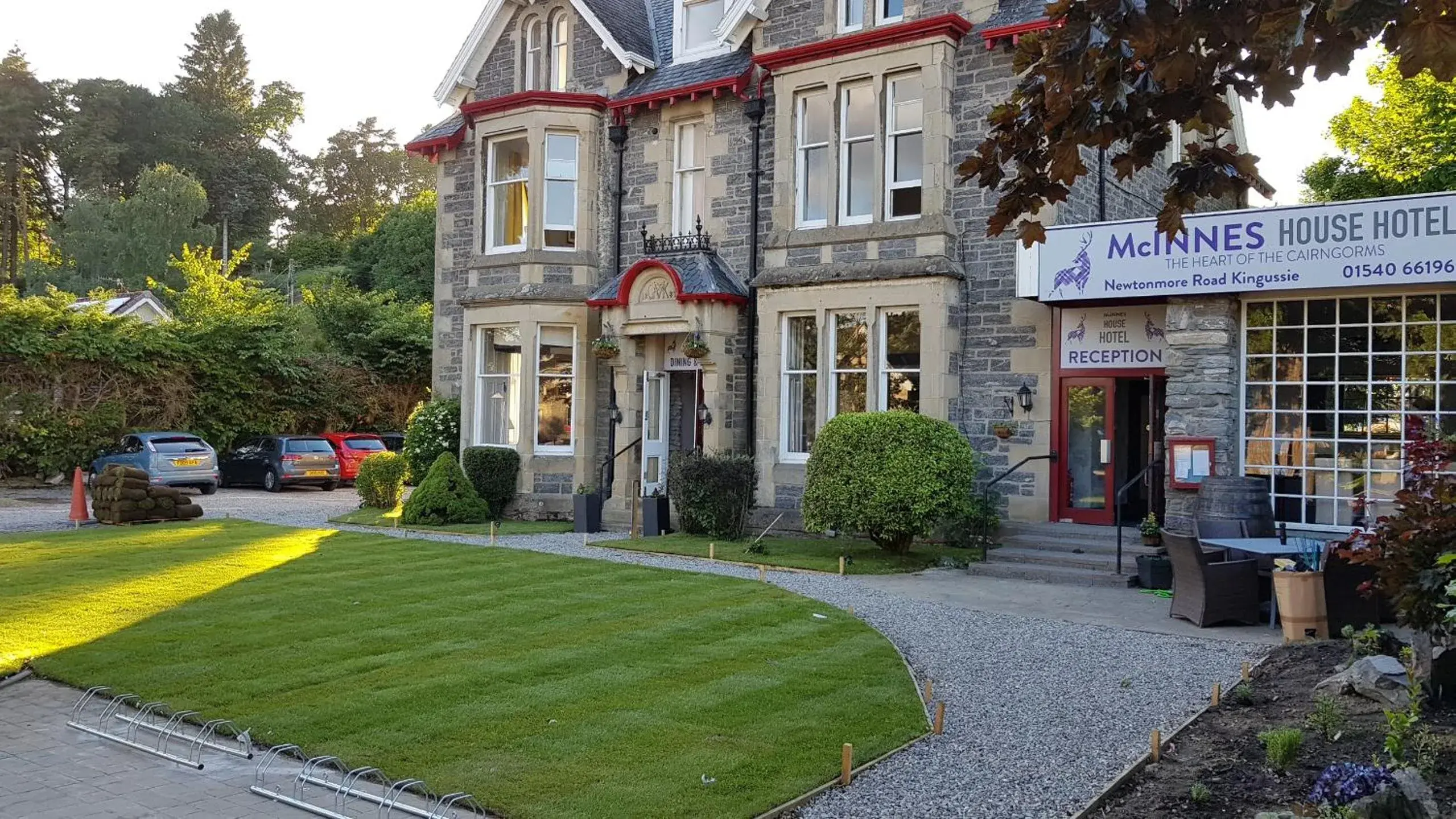 Property Building in McInnes House Hotel