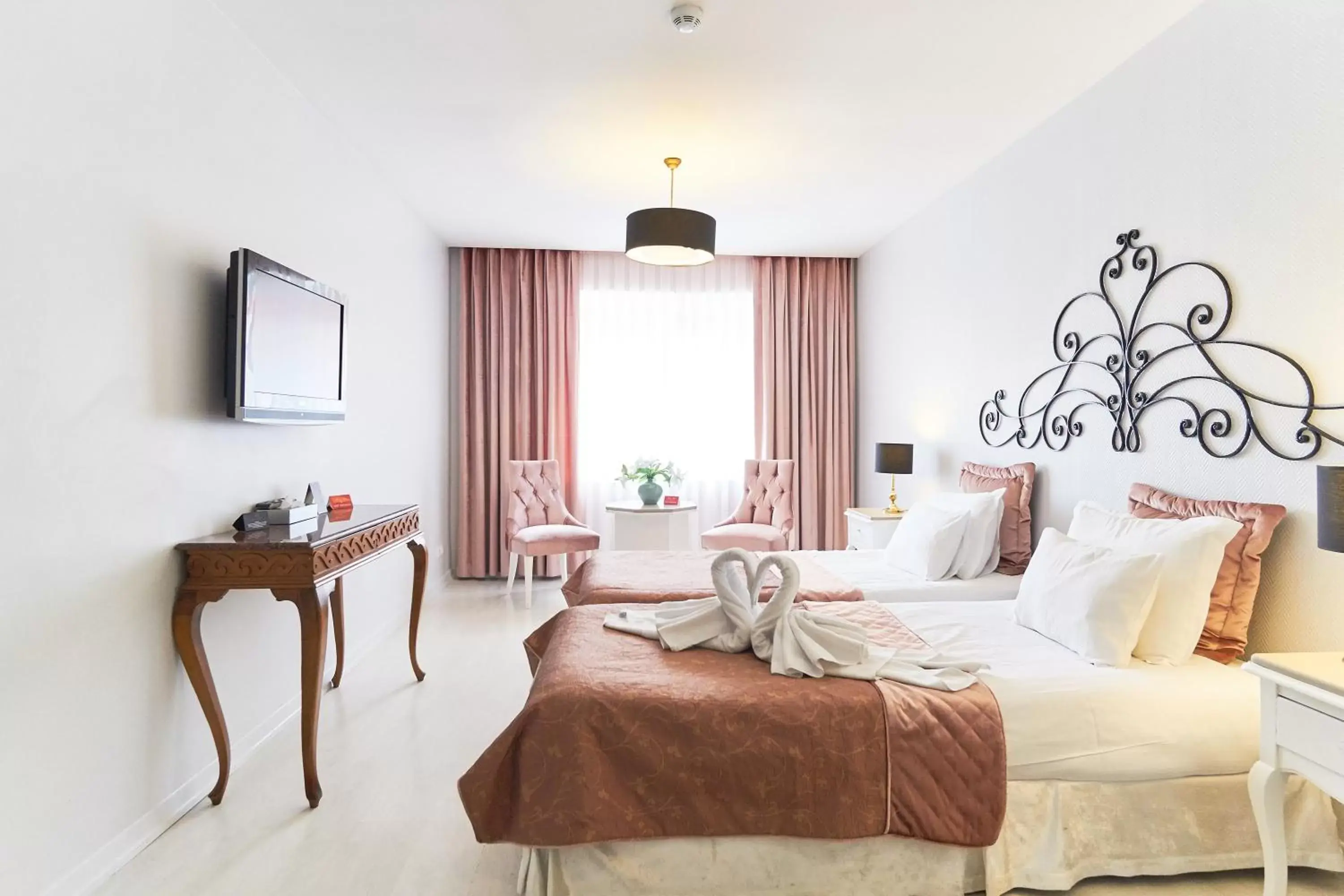 Bedroom in Celal Sultan Hotel Special Class