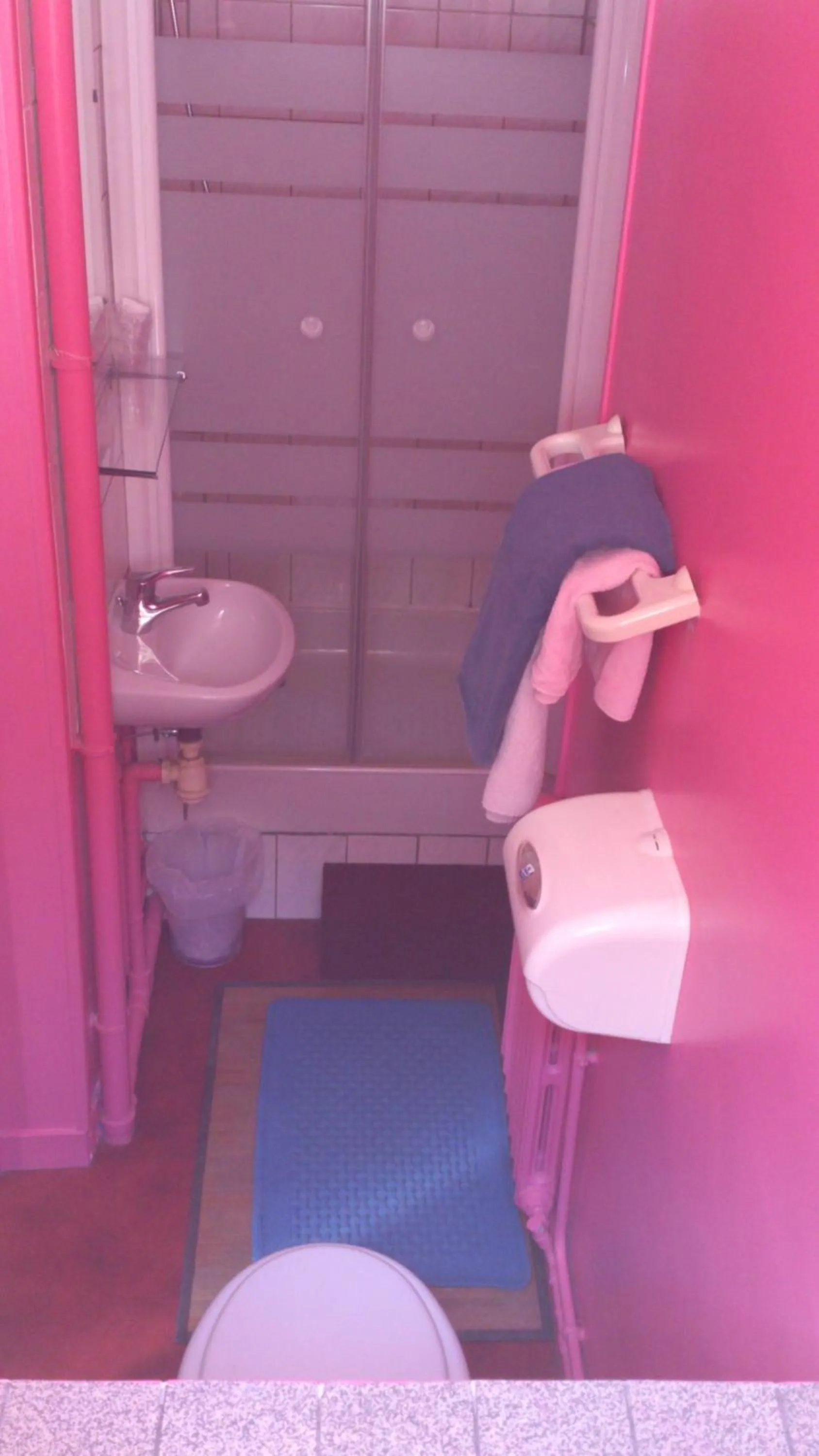 Bathroom in Hotel Moderne