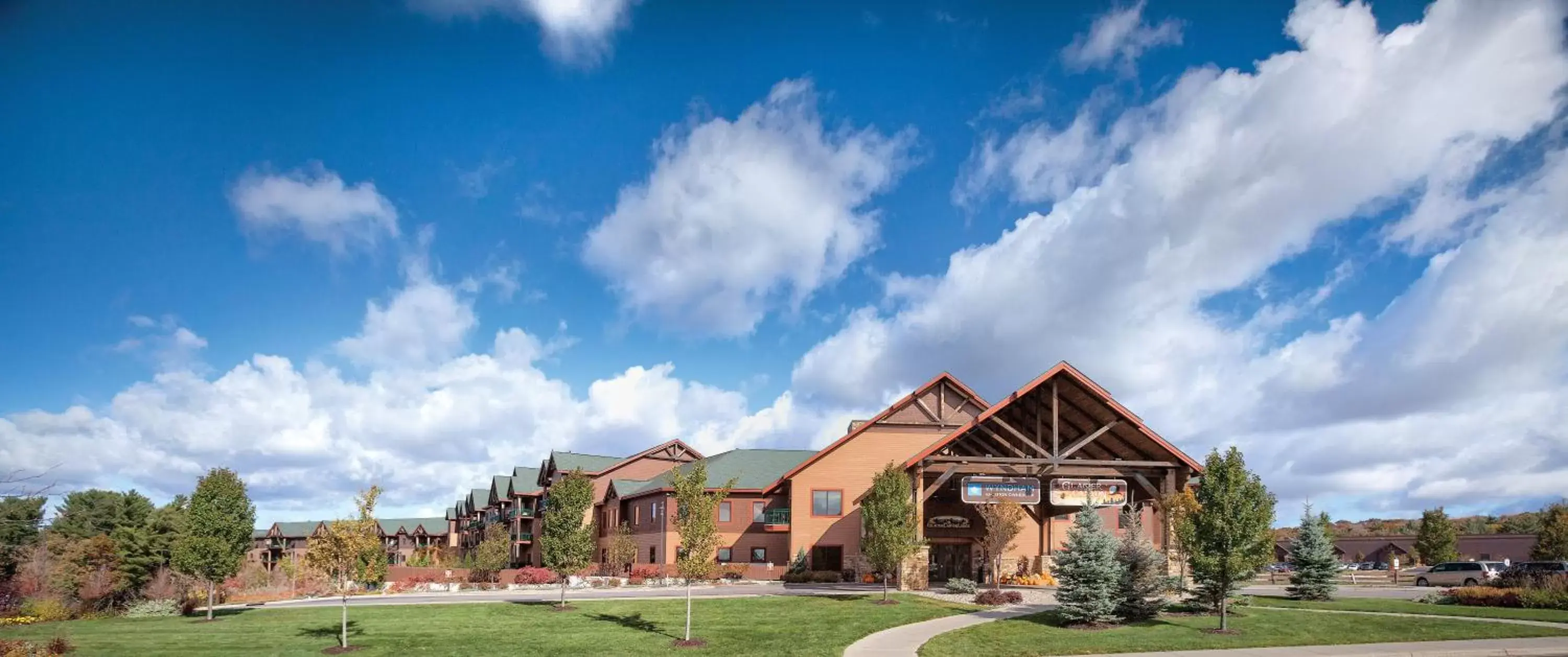 Property Building in Club Wyndham Glacier Canyon