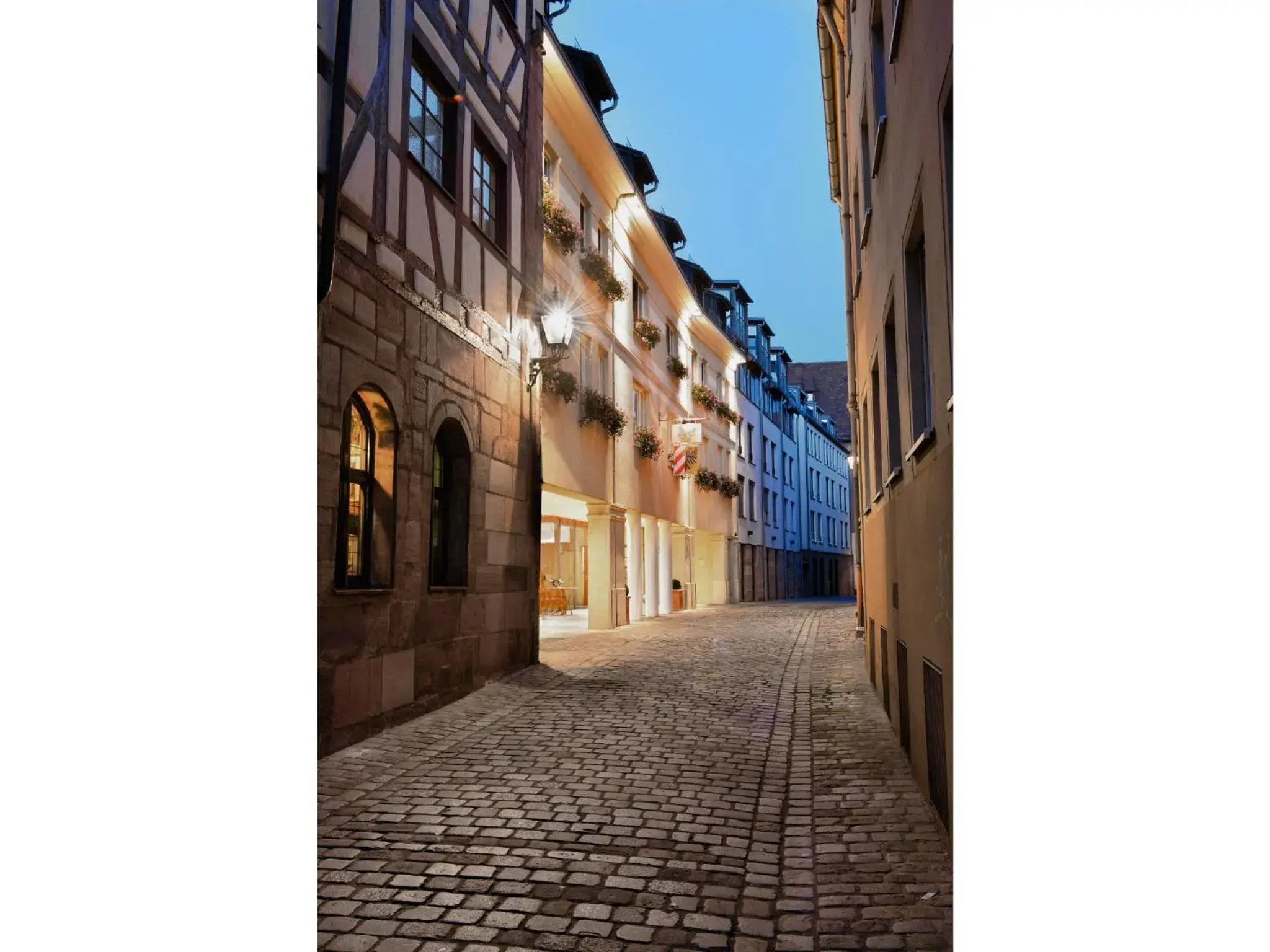 Facade/entrance in Hotel Agneshof Nürnberg