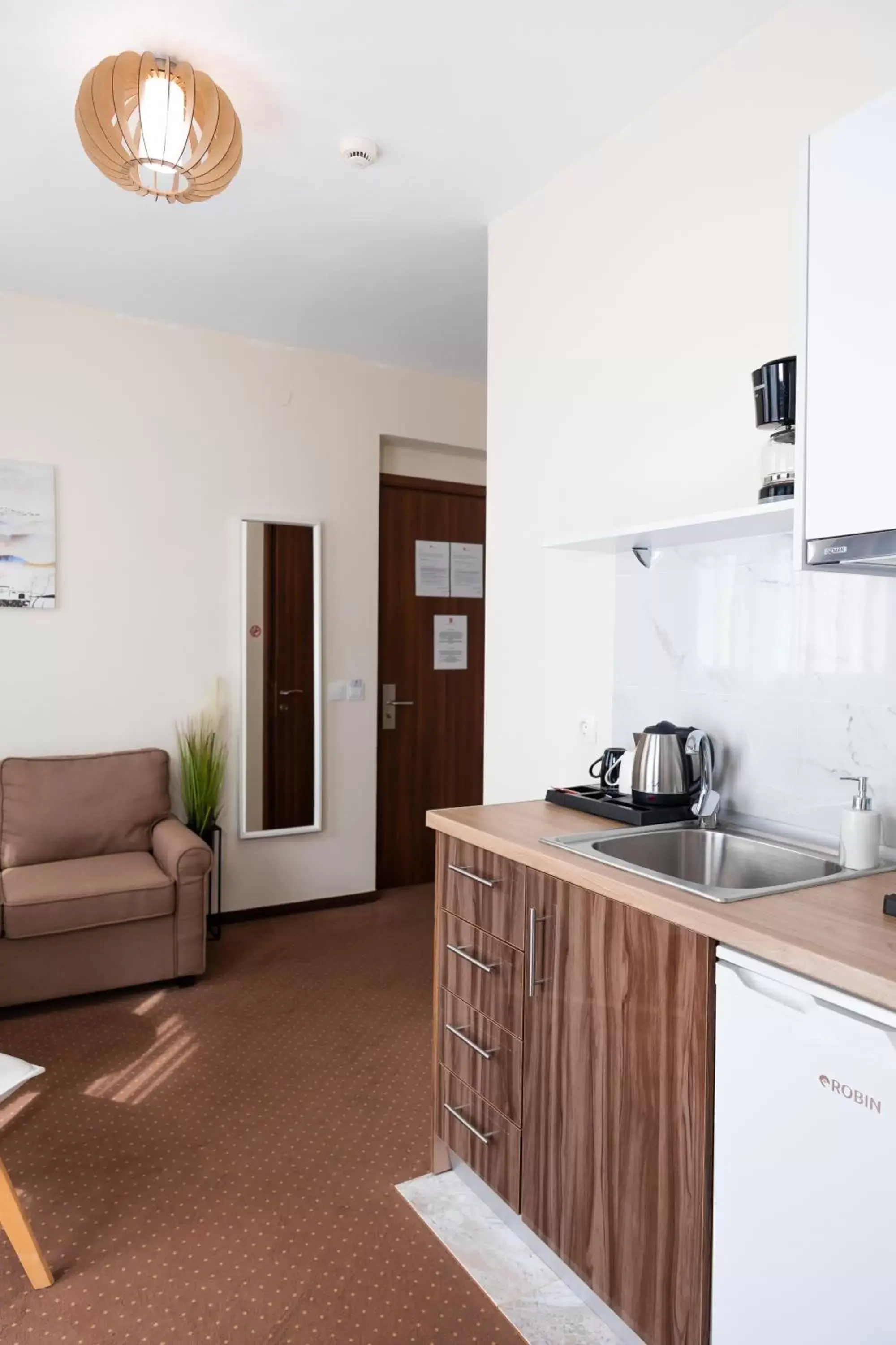 Kitchen or kitchenette, Kitchen/Kitchenette in City Plaza Apartments & Rooms