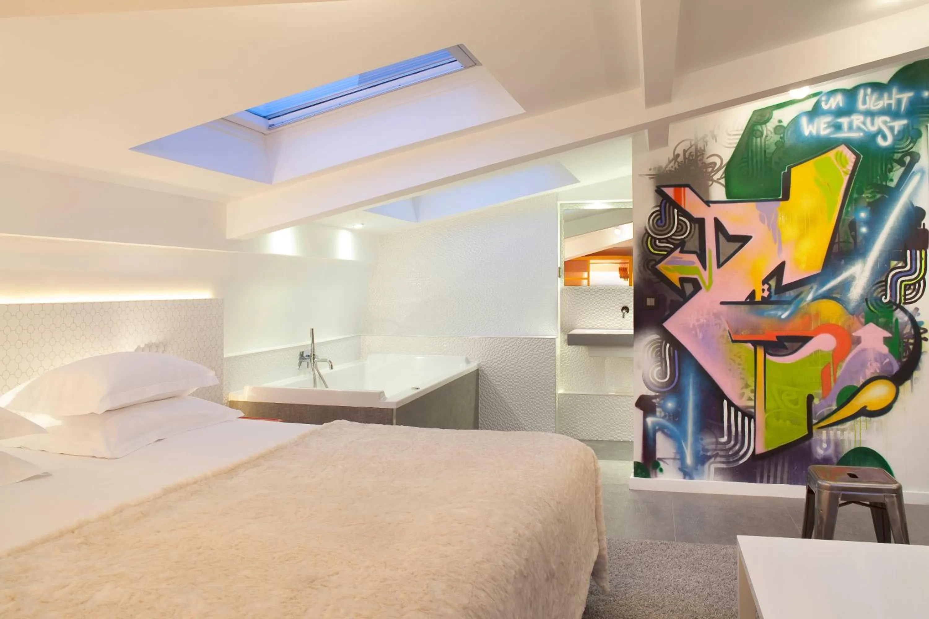 Photo of the whole room, Bed in Georgette Hôtel & Restaurant