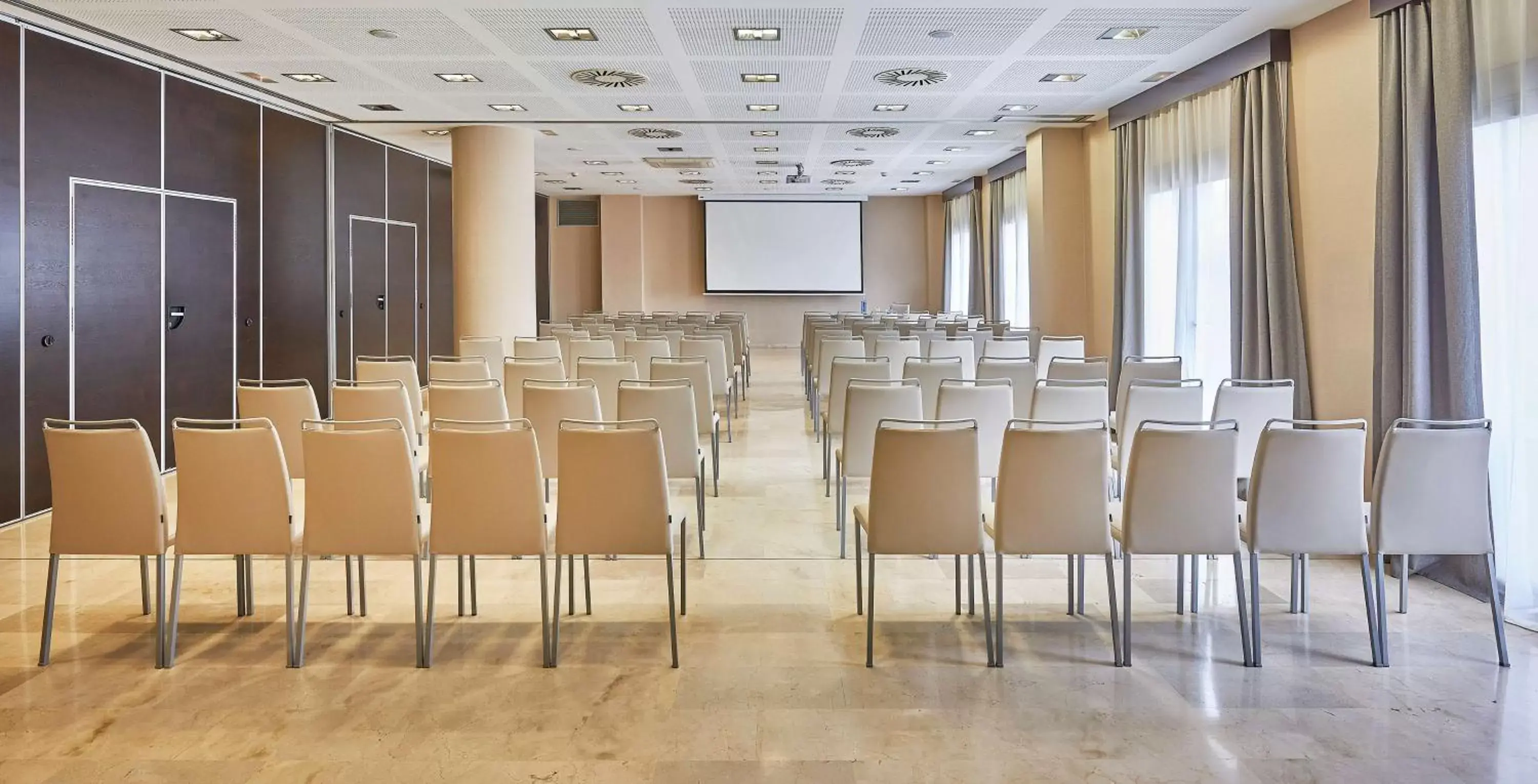 Meeting/conference room in NH Alicante