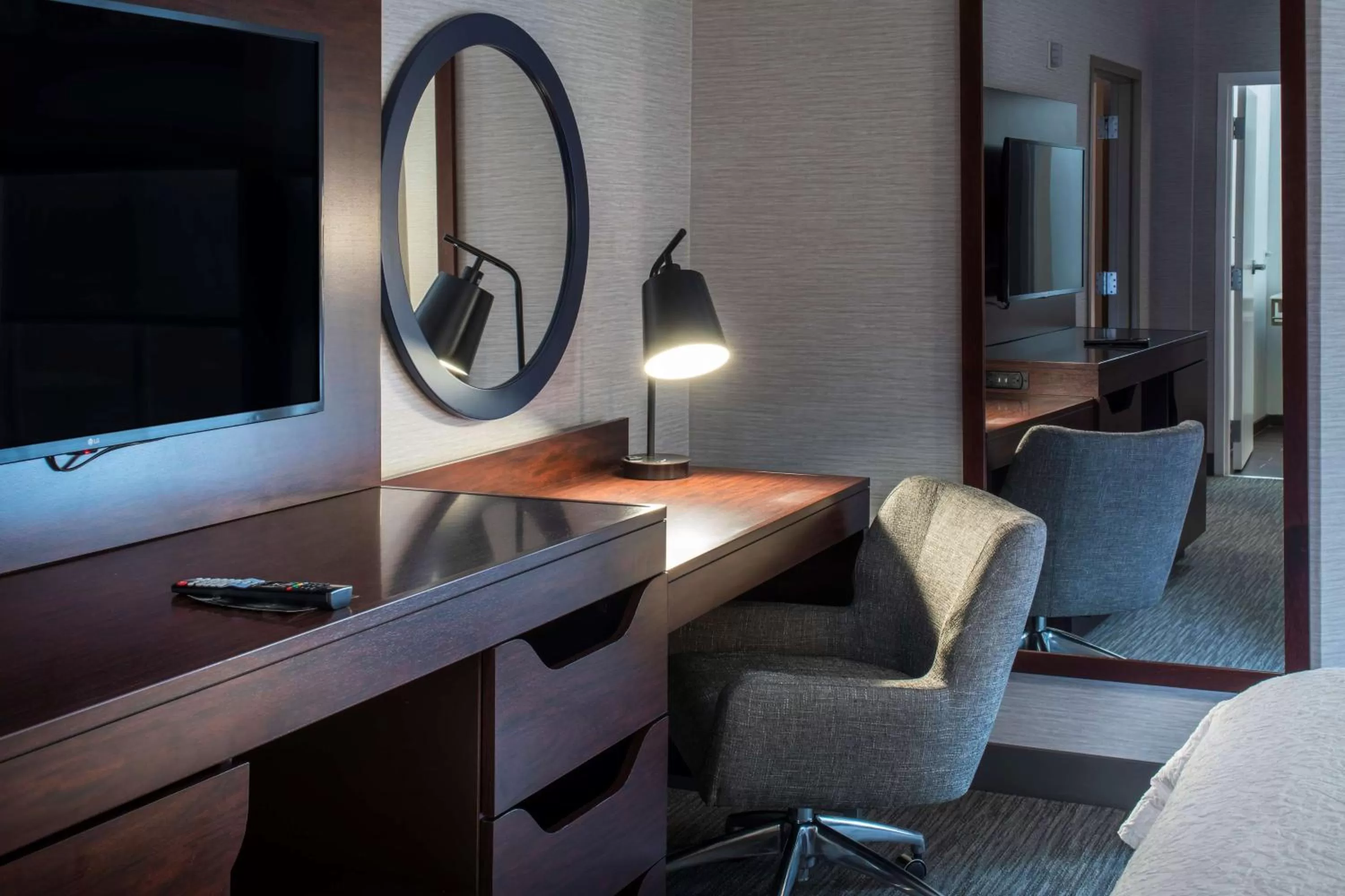 Bedroom in Hampton Inn & Suites Lincolnshire