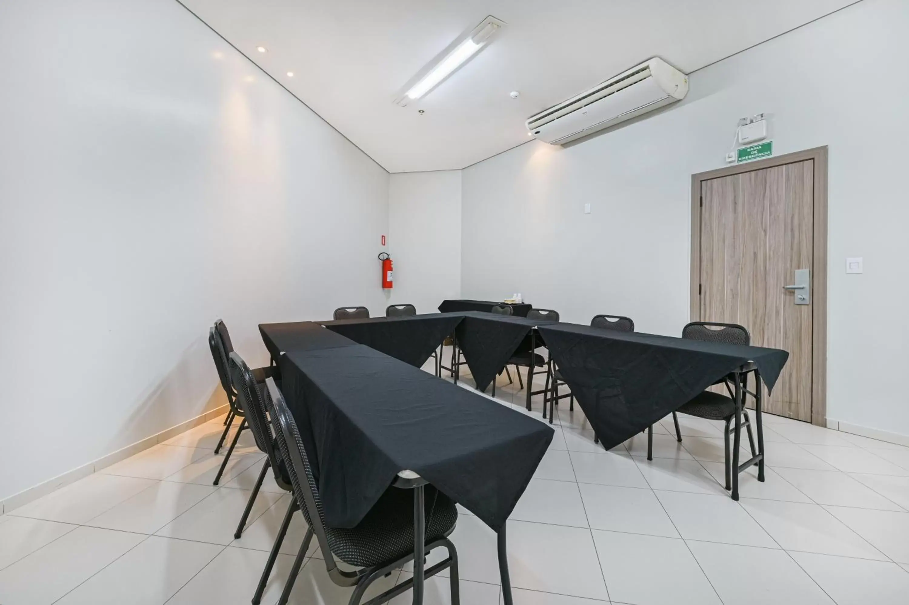 Meeting/conference room in Nacional Inn Cuiabá