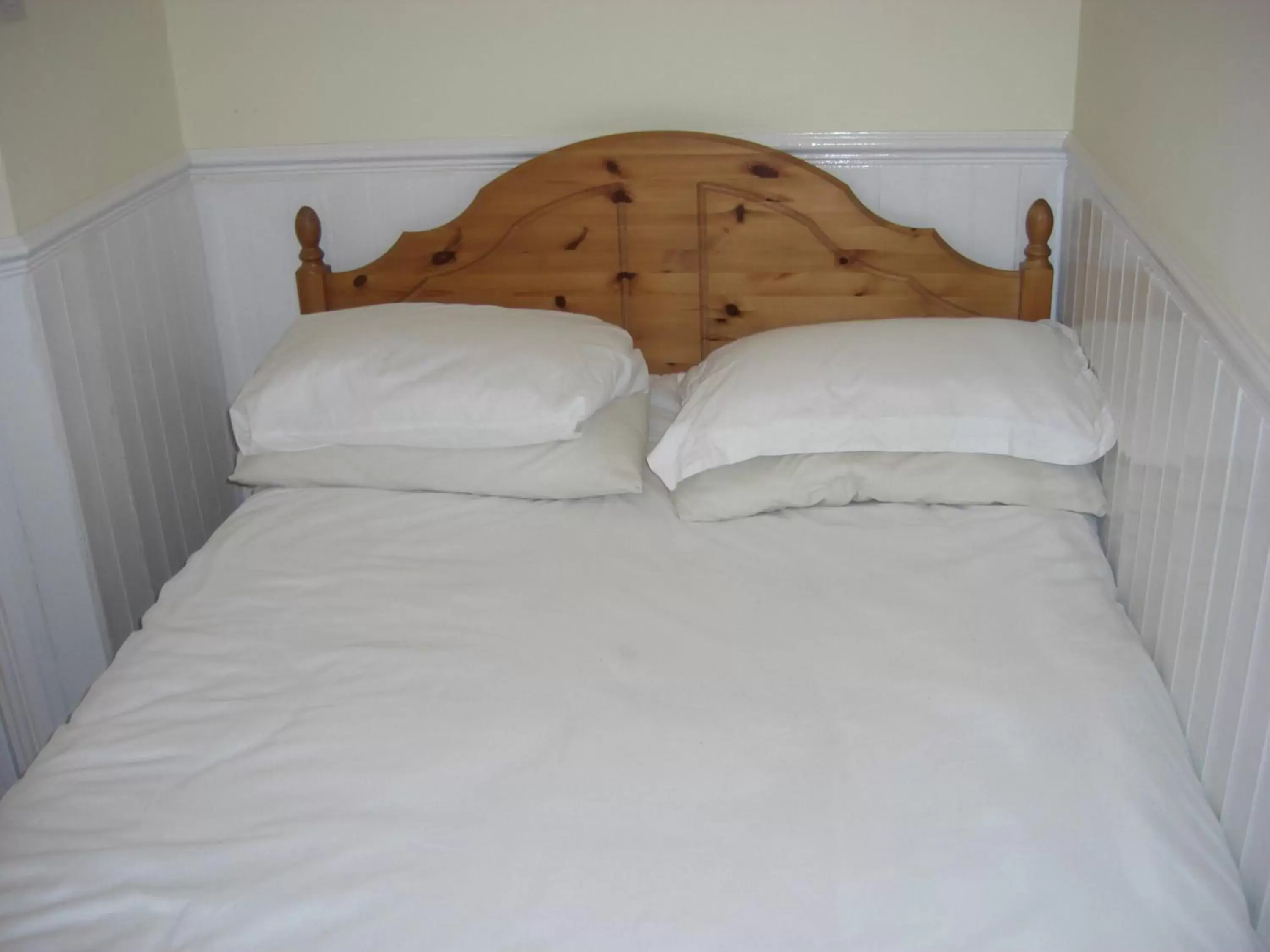 Bed in Lynebank House Hotel, Bed & Breakfast