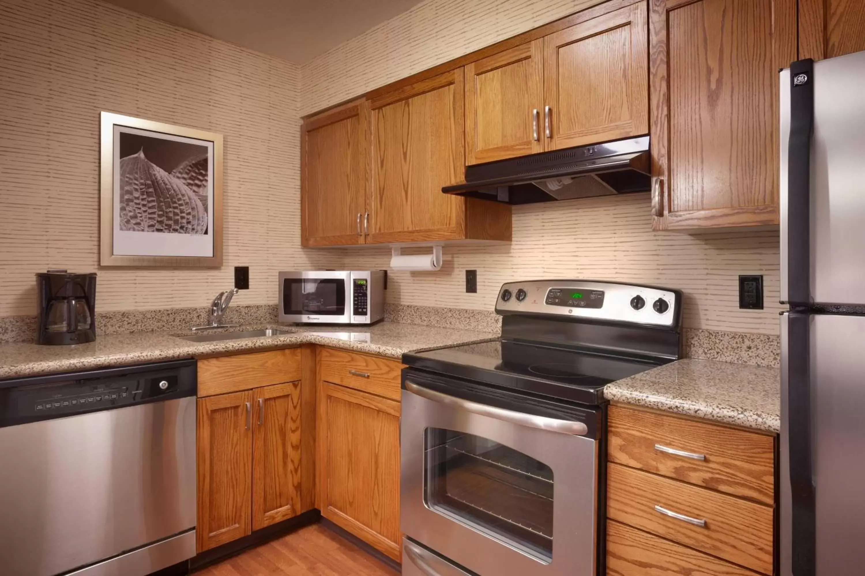 Kitchen or kitchenette, Kitchen/Kitchenette in Residence Inn Salt Lake City Sandy