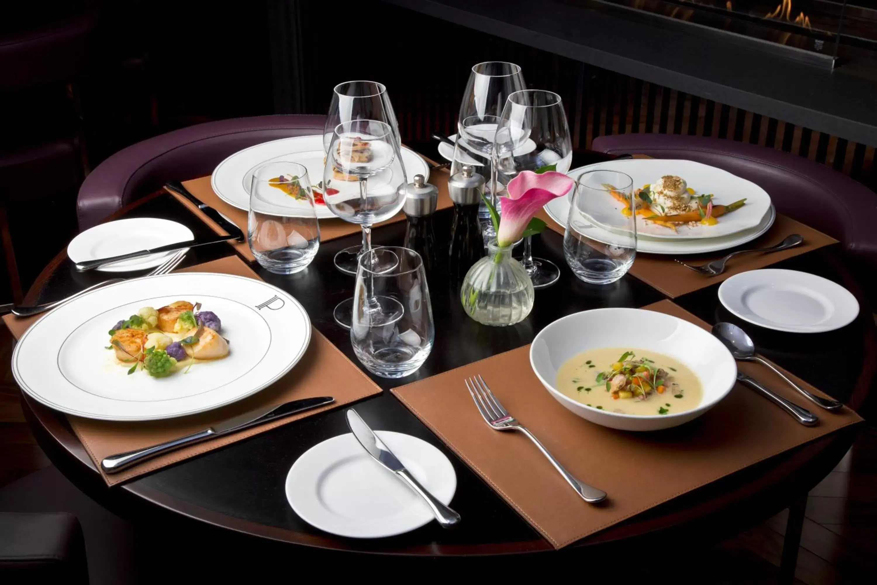 Restaurant/places to eat, Lunch and Dinner in Hyatt Regency London Albert Embankment
